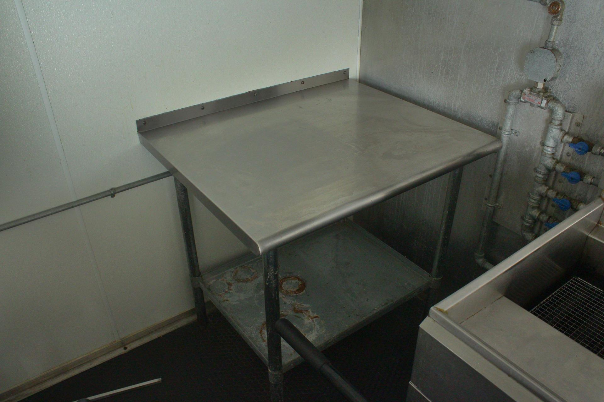 2009 Middlesex Equipment  Food Trailer 16