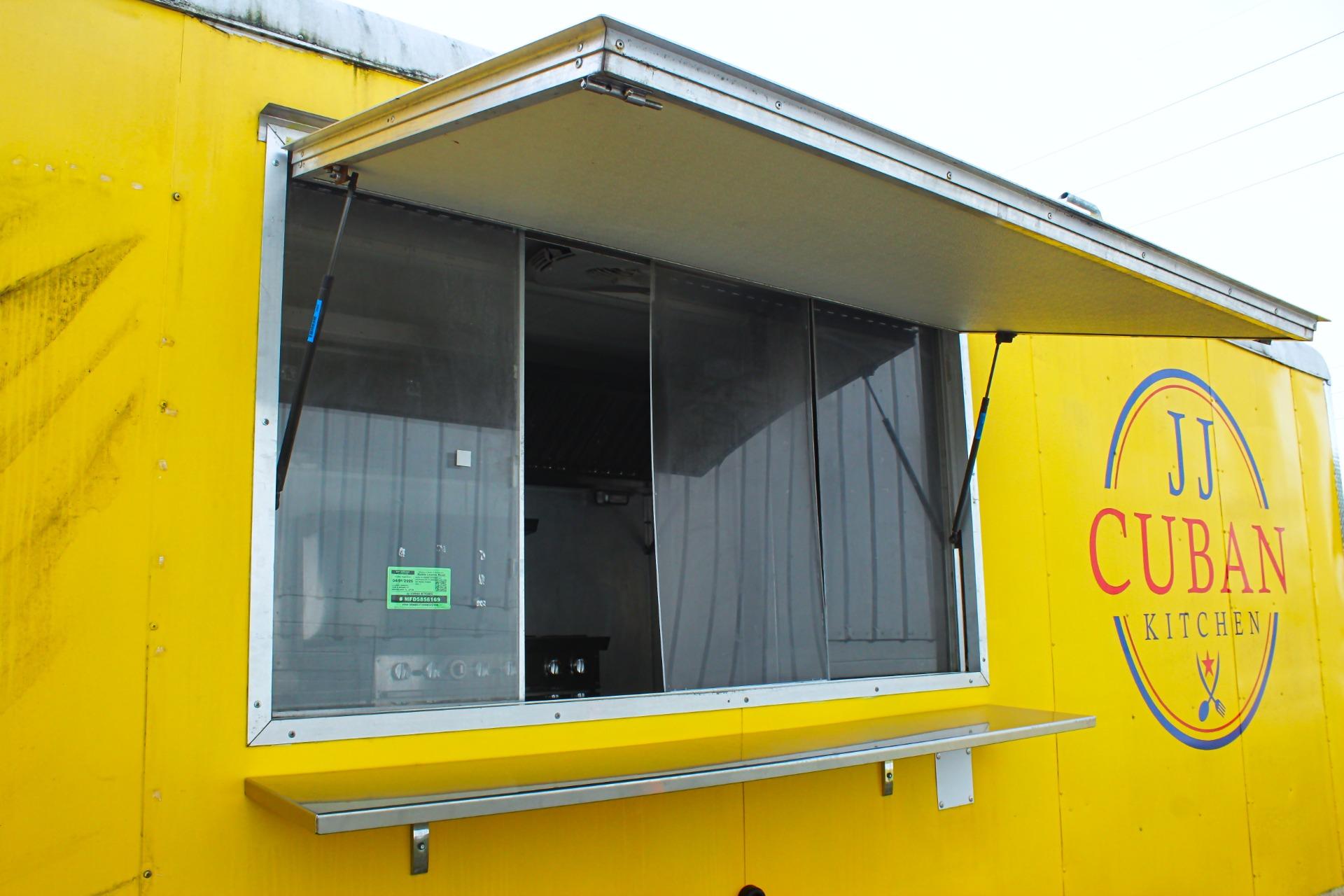 2009 Middlesex Equipment  Food Trailer 8