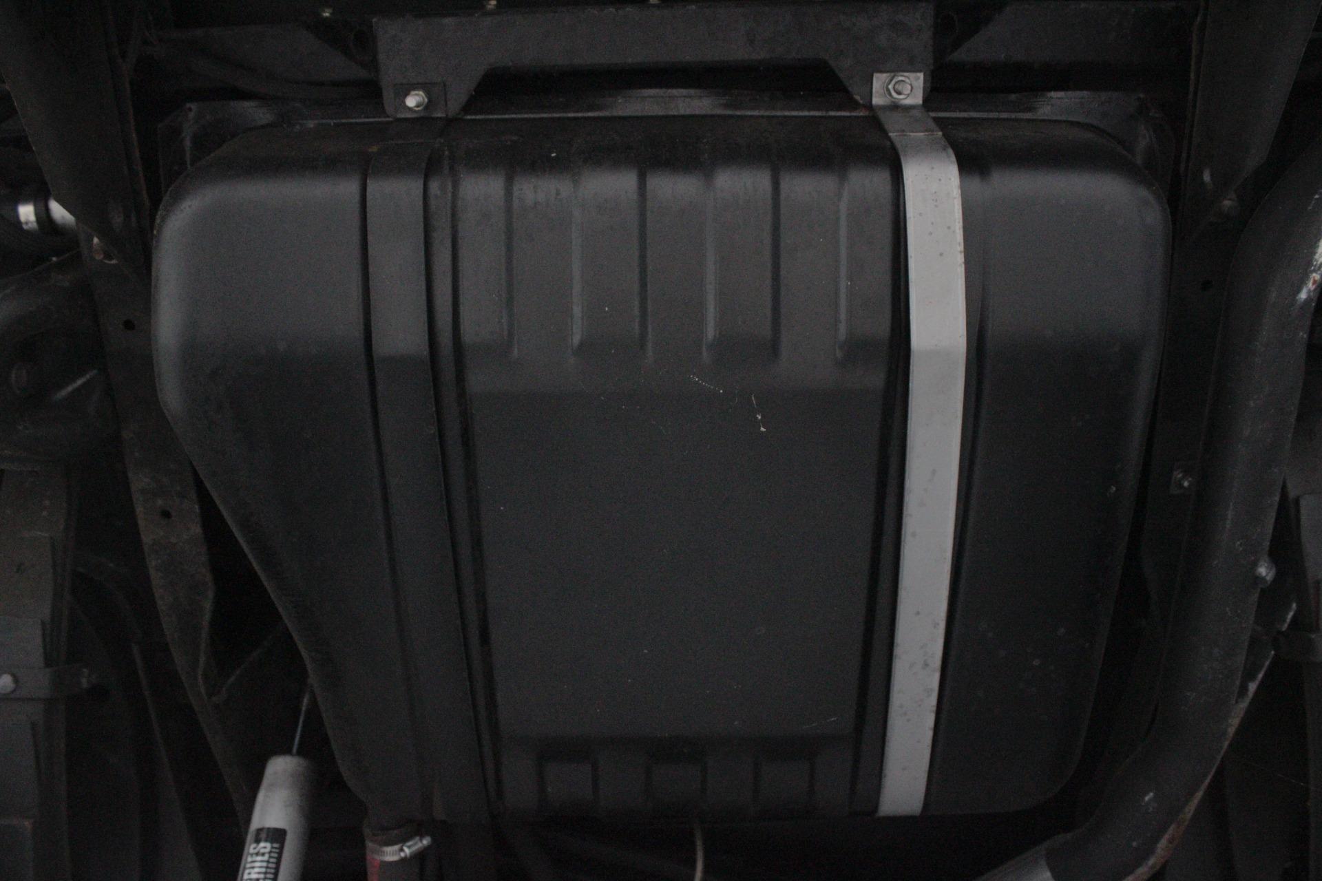 1999 Chevrolet Tahoe 73