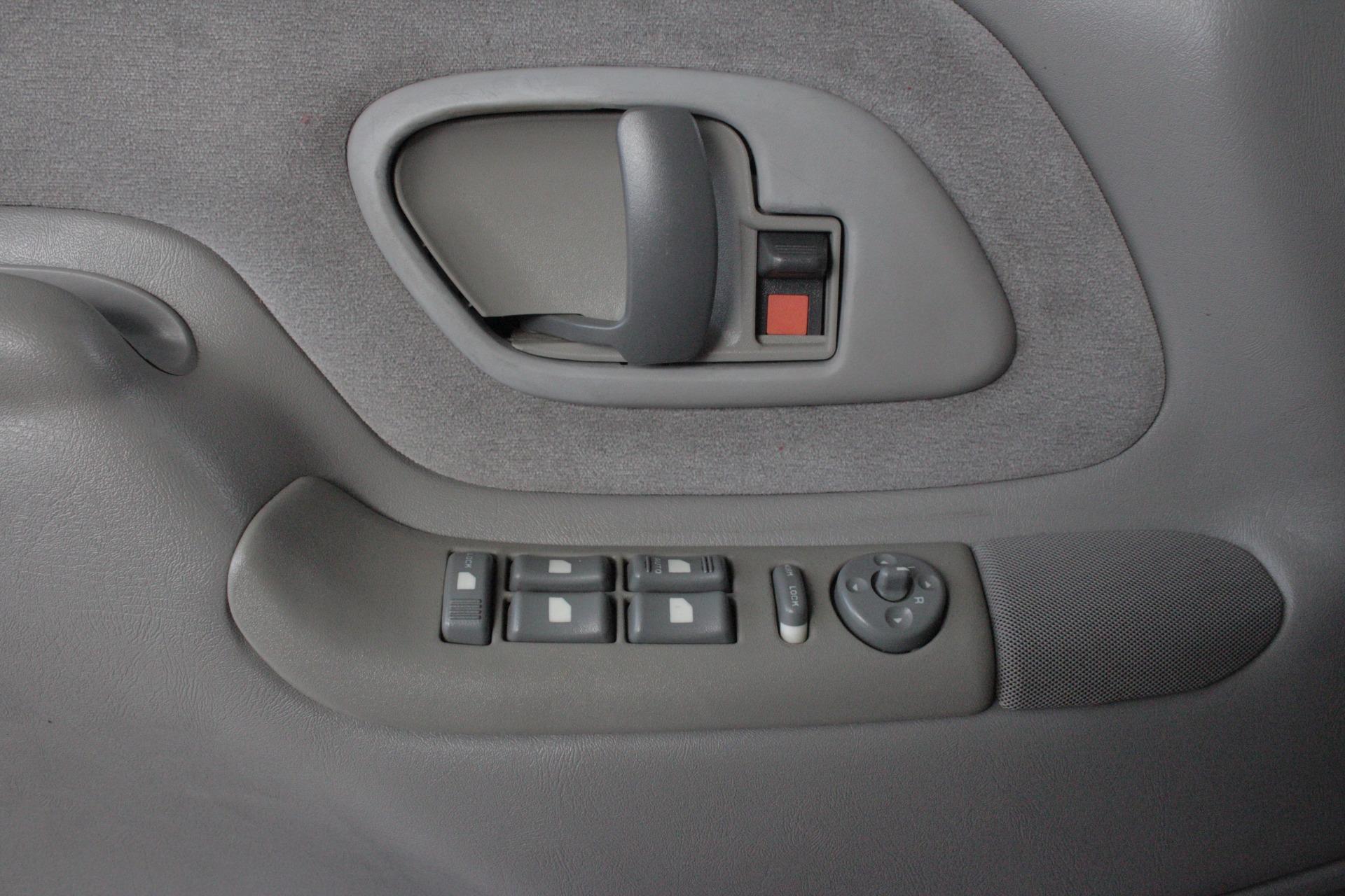 1999 Chevrolet Tahoe 14