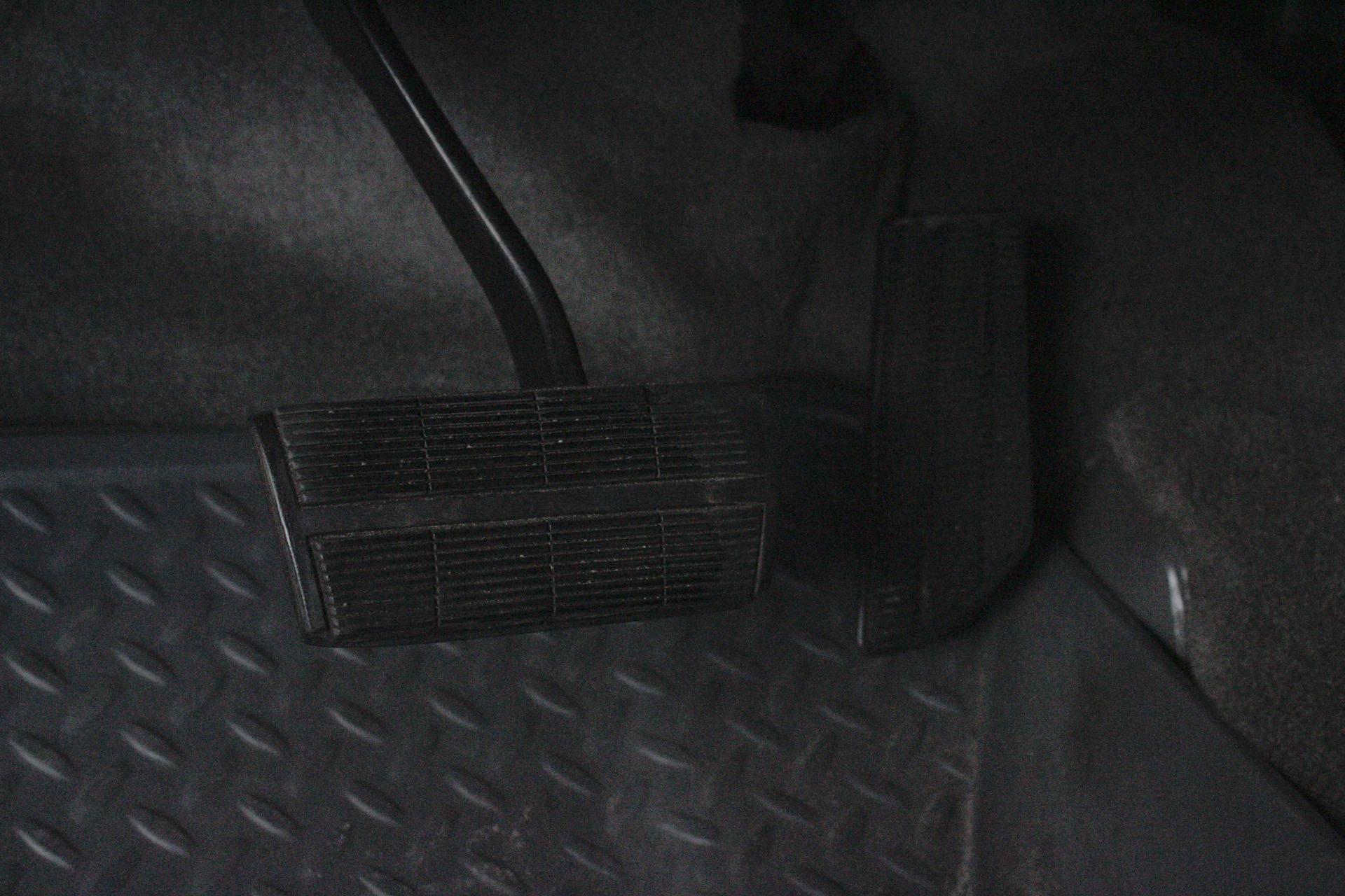 1999 Chevrolet Tahoe 32