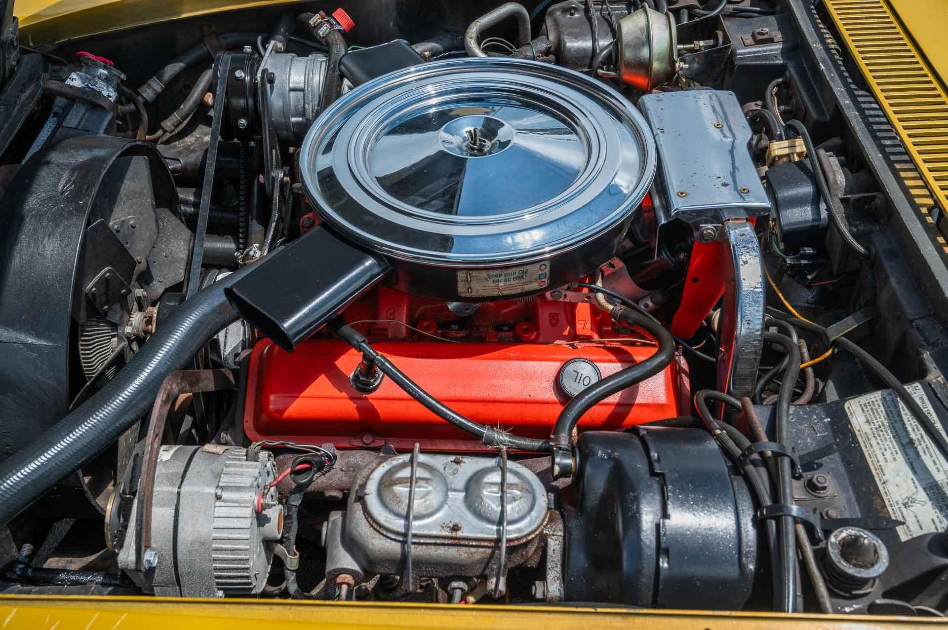 1972 Chevrolet Corvette 12