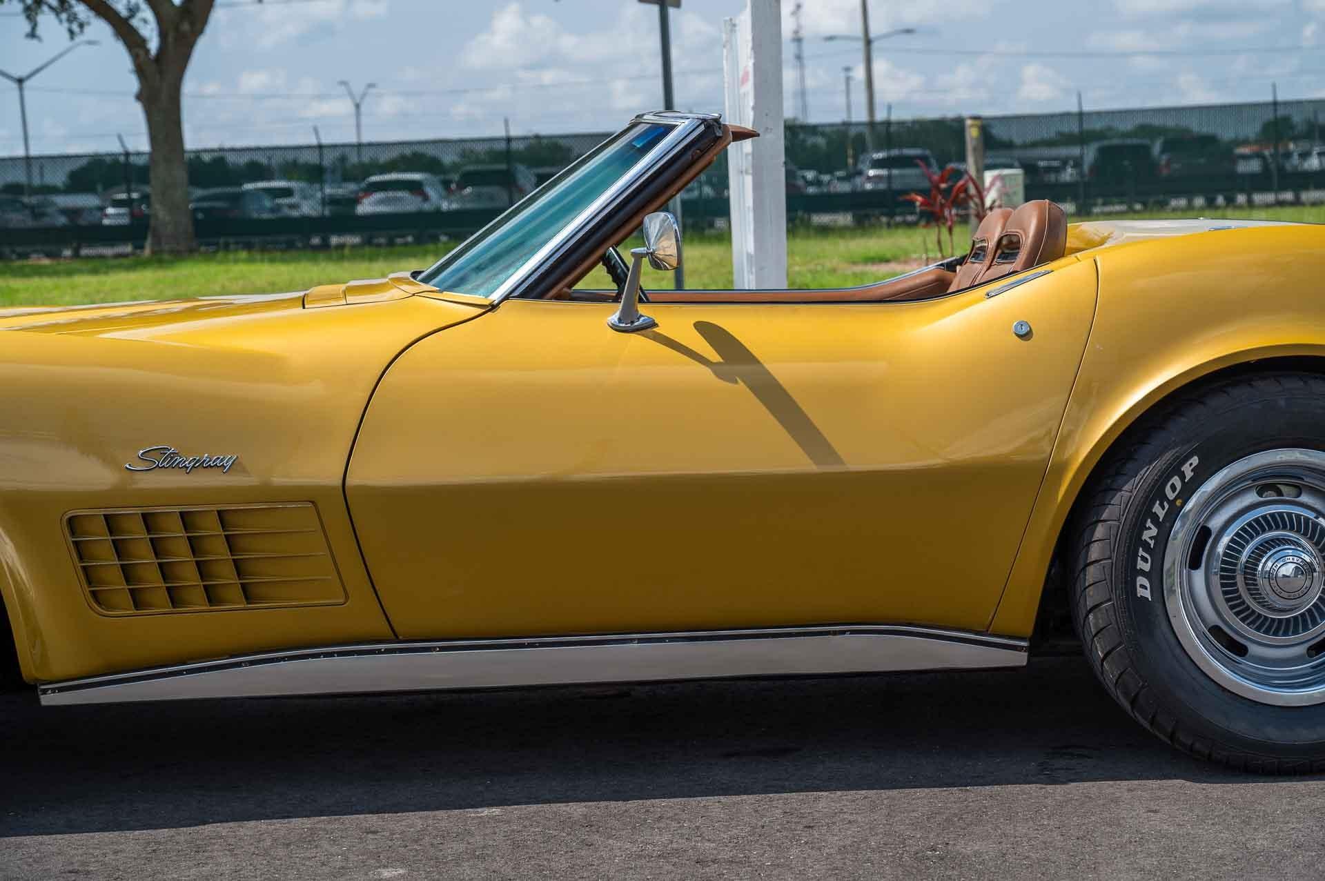 1972 Chevrolet Corvette 23