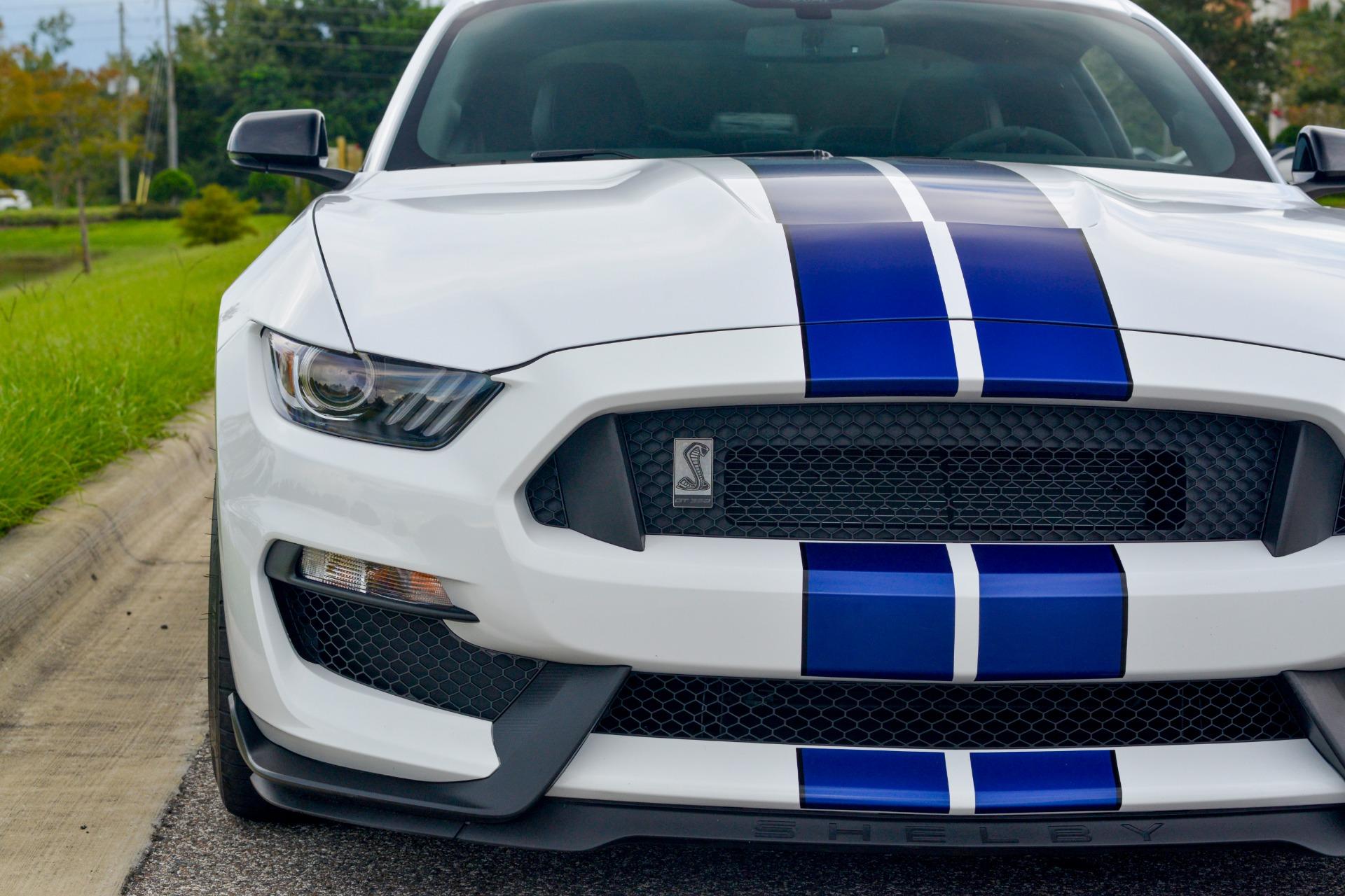 2016 Ford Mustang Shelby GT350 35