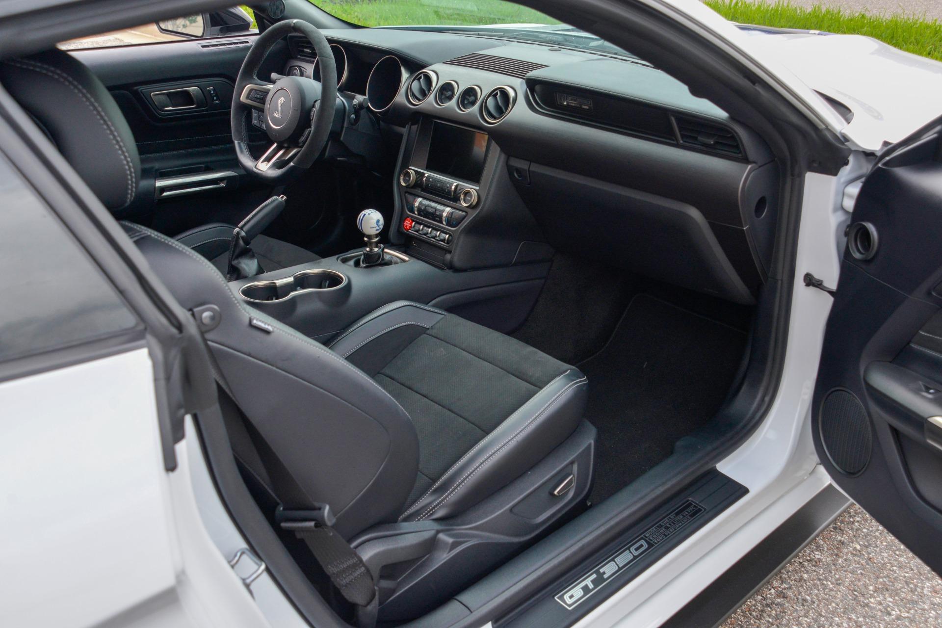 2016 Ford Mustang Shelby GT350 13