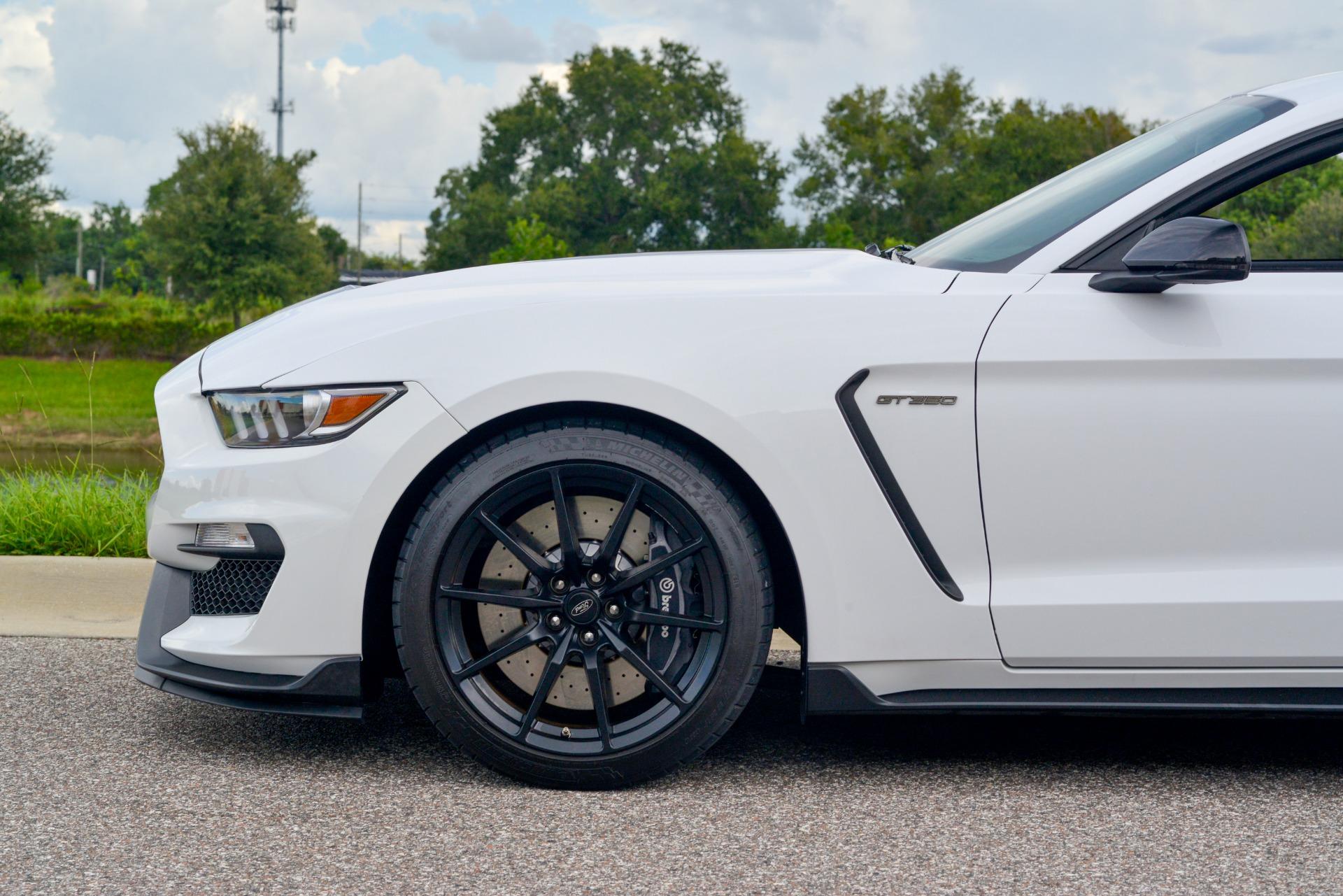 2016 Ford Mustang Shelby GT350 29