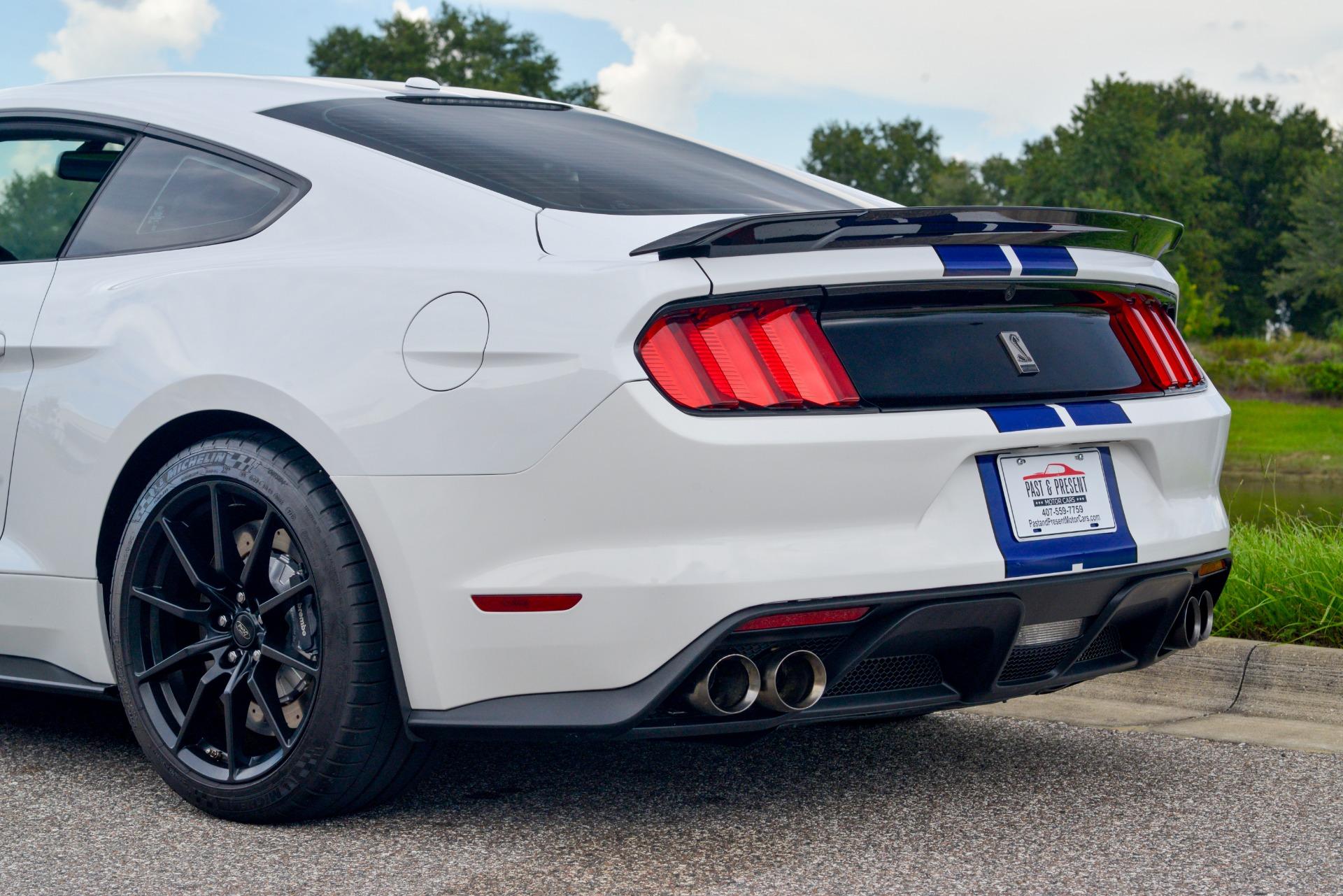 2016 Ford Mustang Shelby GT350 26
