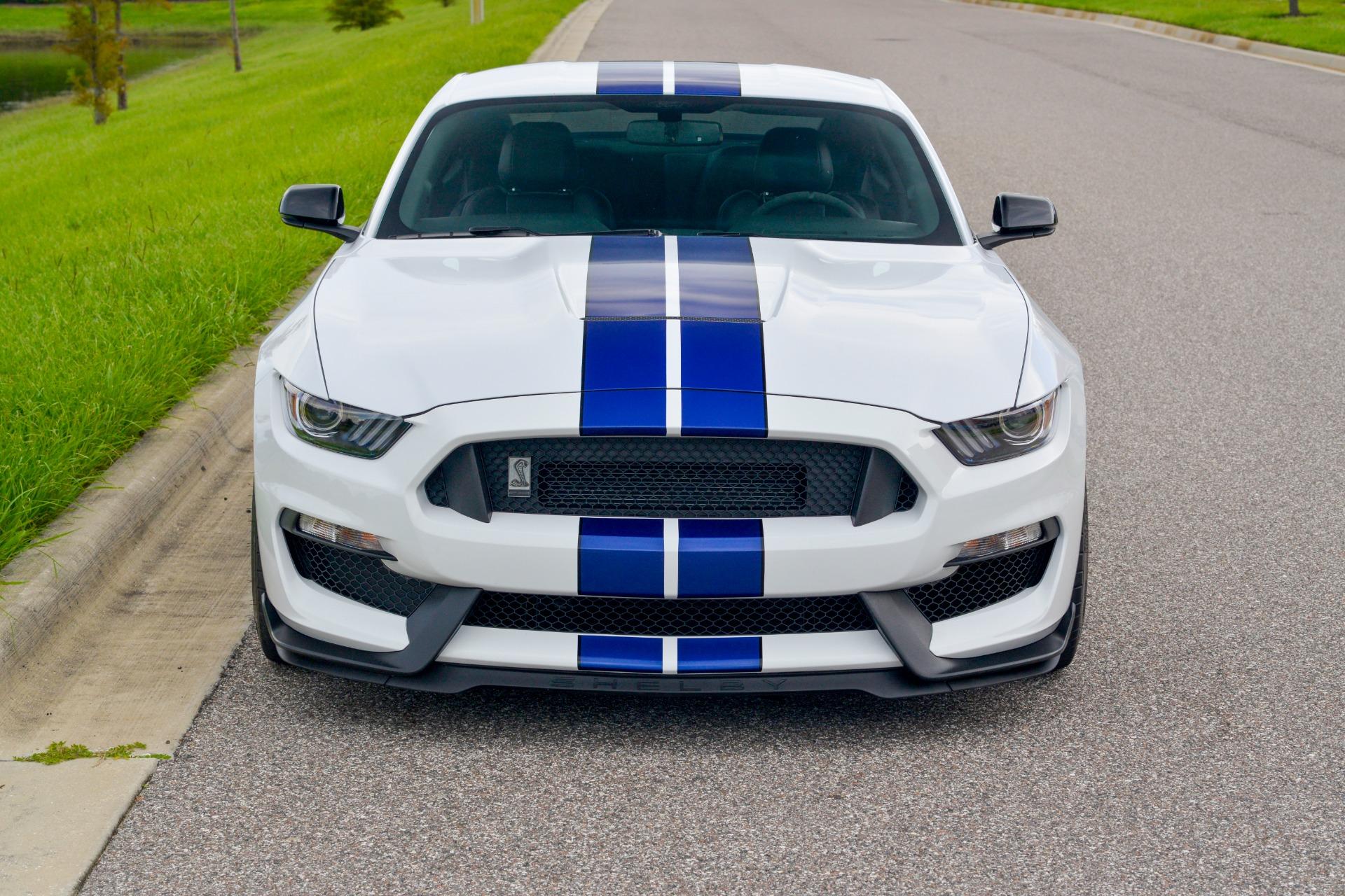 2016 Ford Mustang Shelby GT350 32