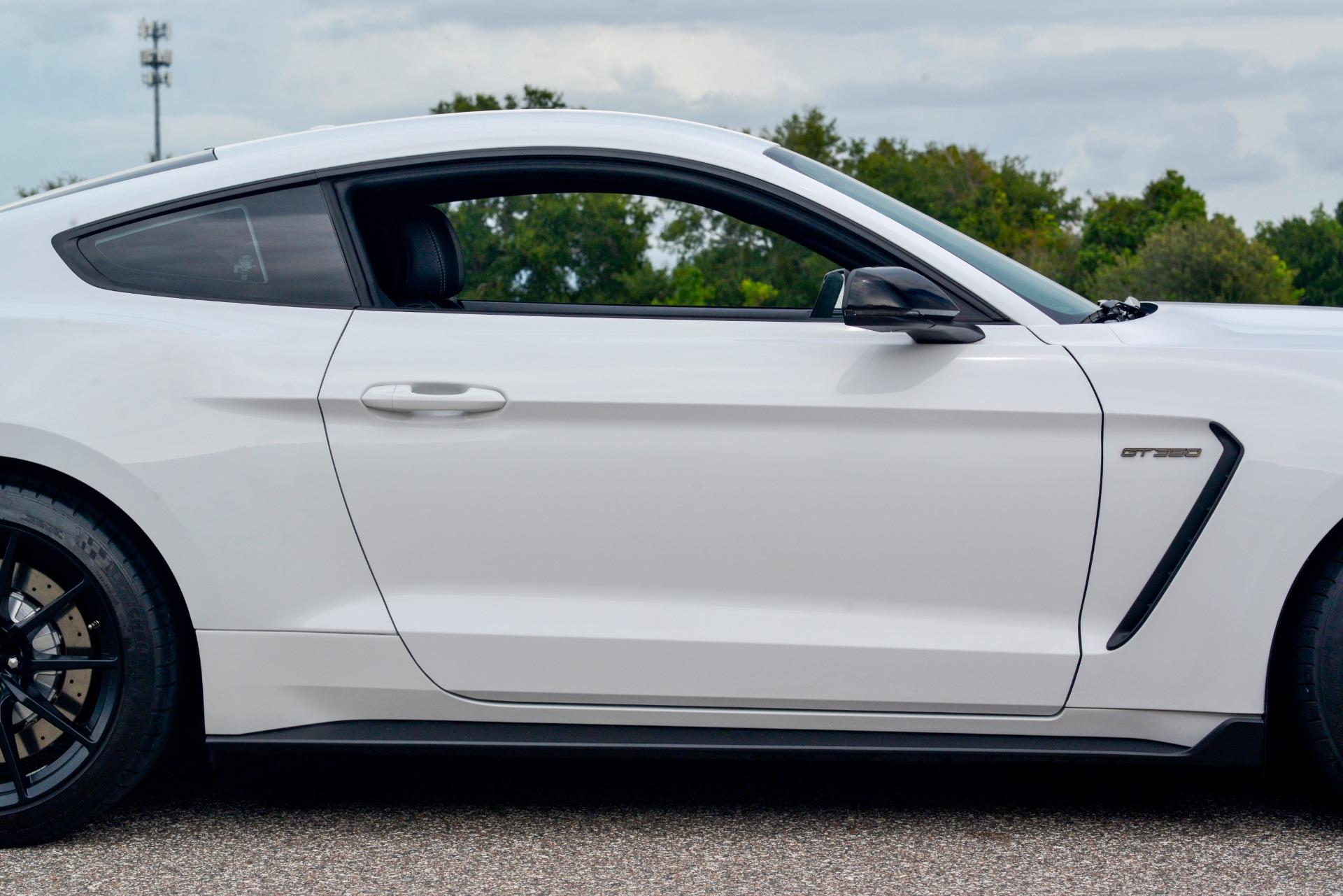 2016 Ford Mustang Shelby GT350 43
