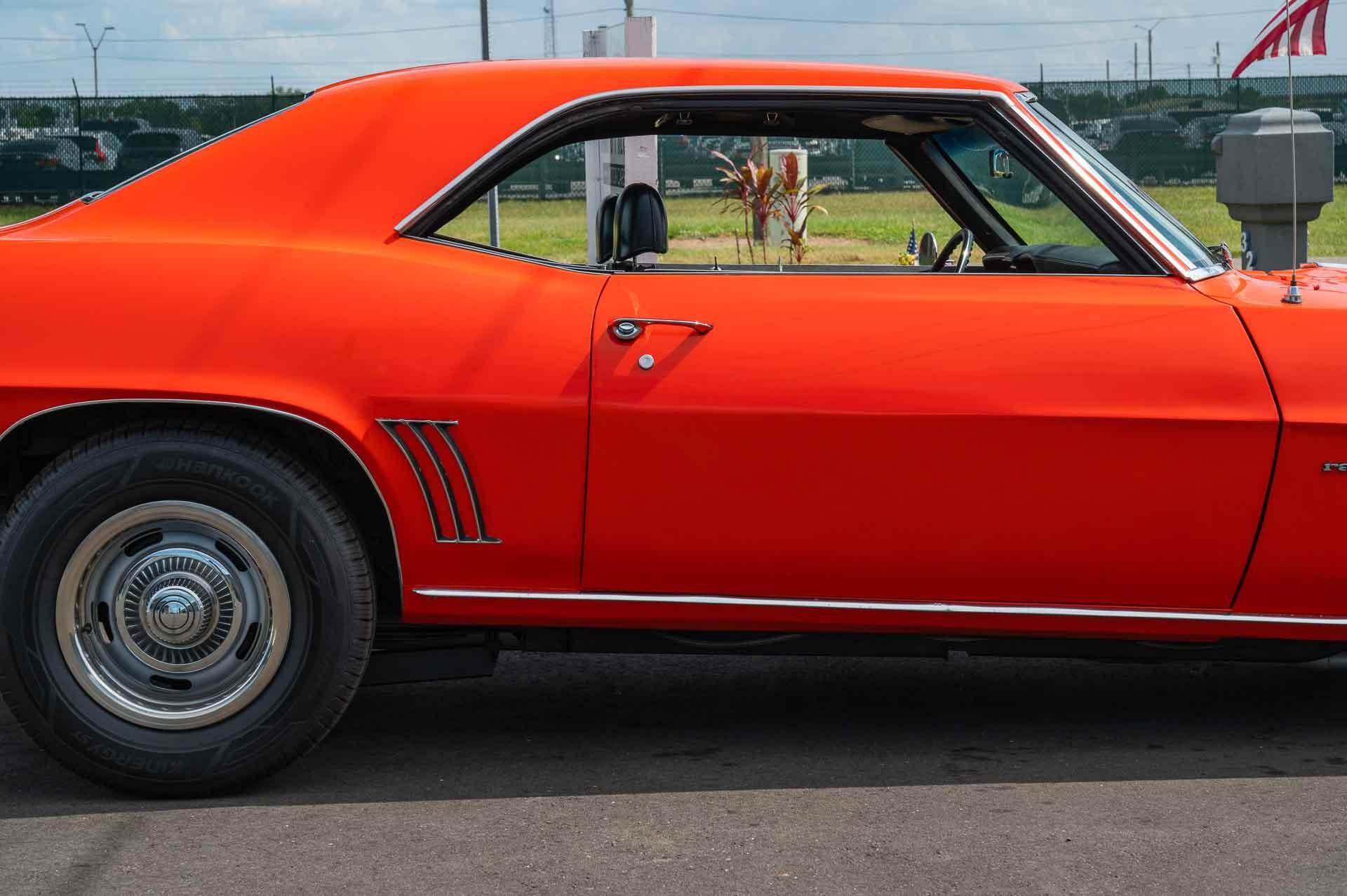 1969 Chevrolet Camaro 33