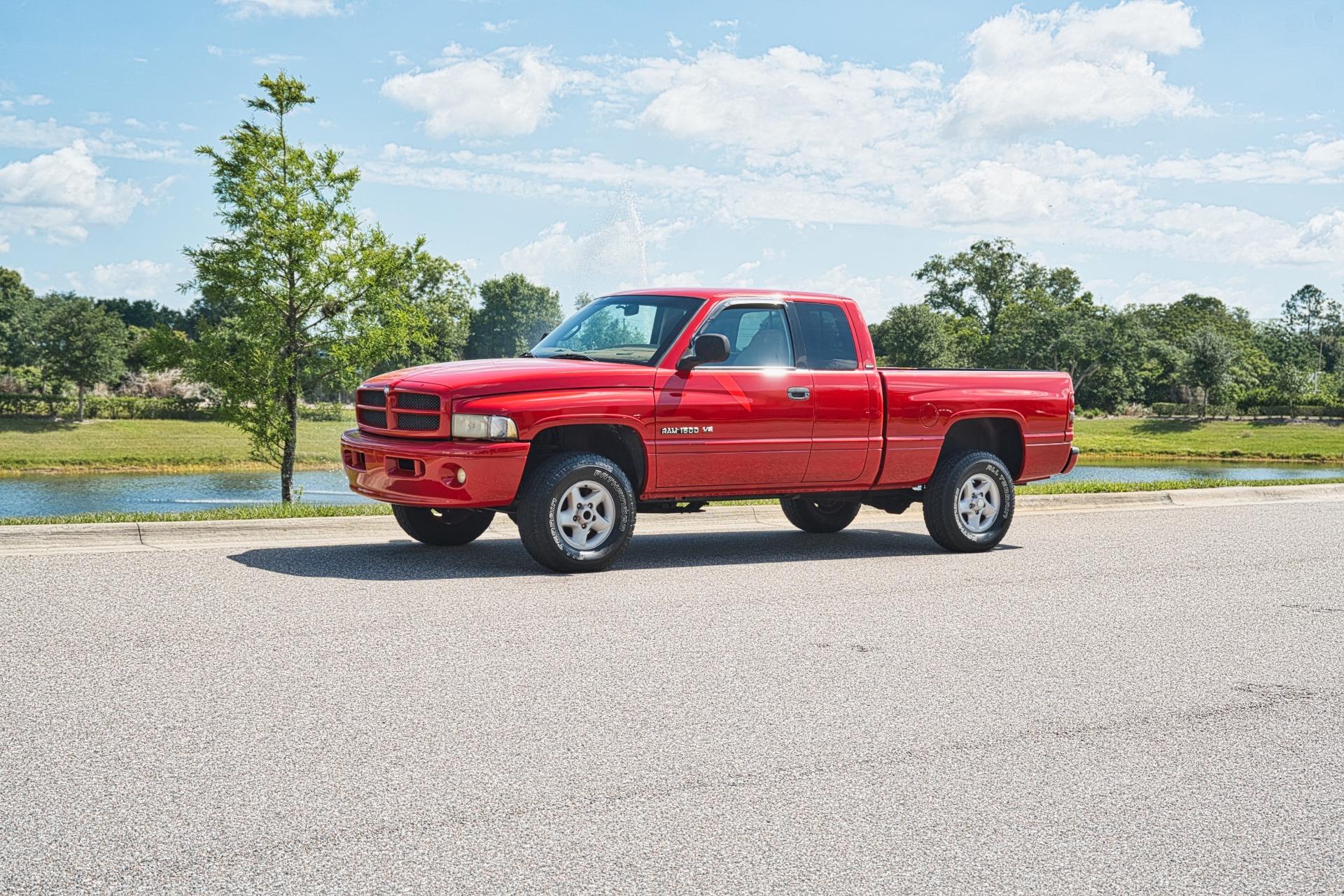 2001 Dodge RAM 1500 ST 2