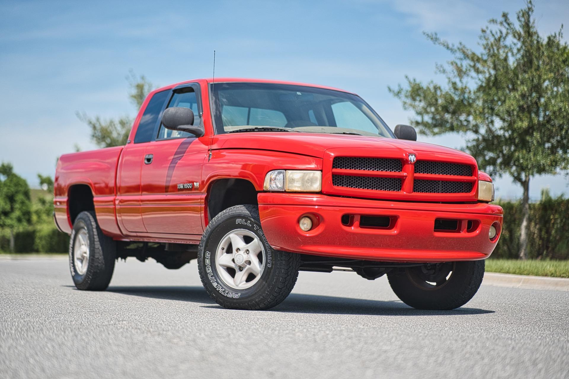 2001 Dodge RAM 1500 ST 82