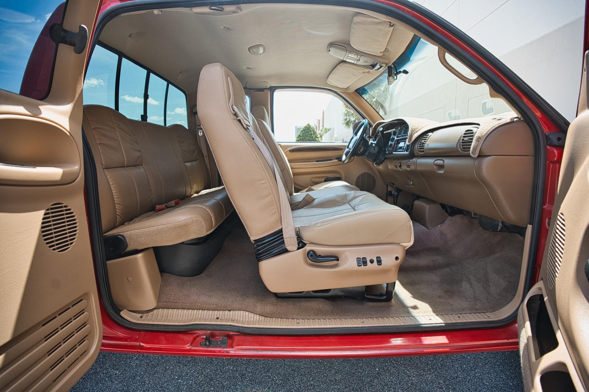 2001 Dodge RAM 1500 ST 65