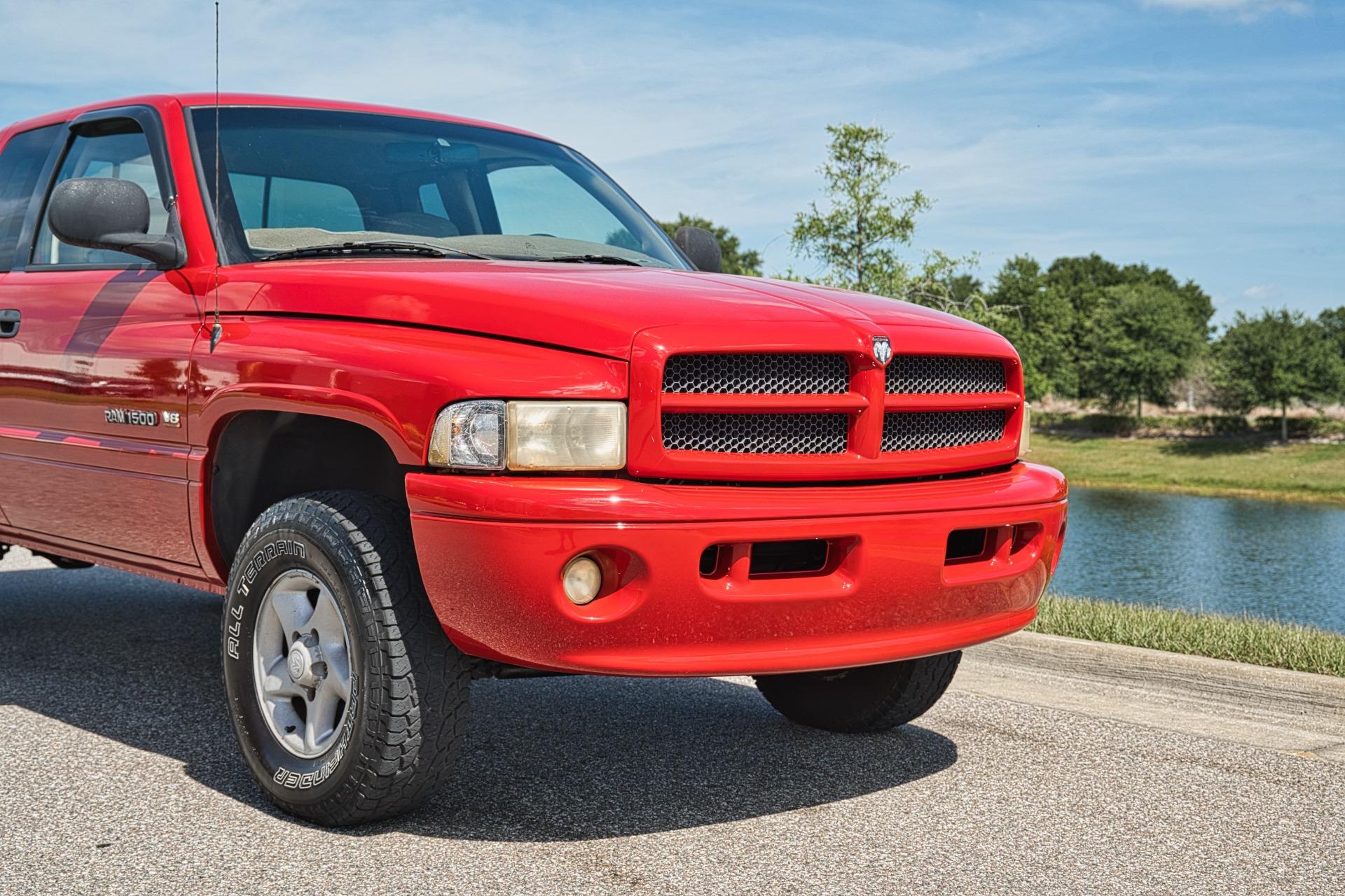 2001 Dodge RAM 1500 ST 38