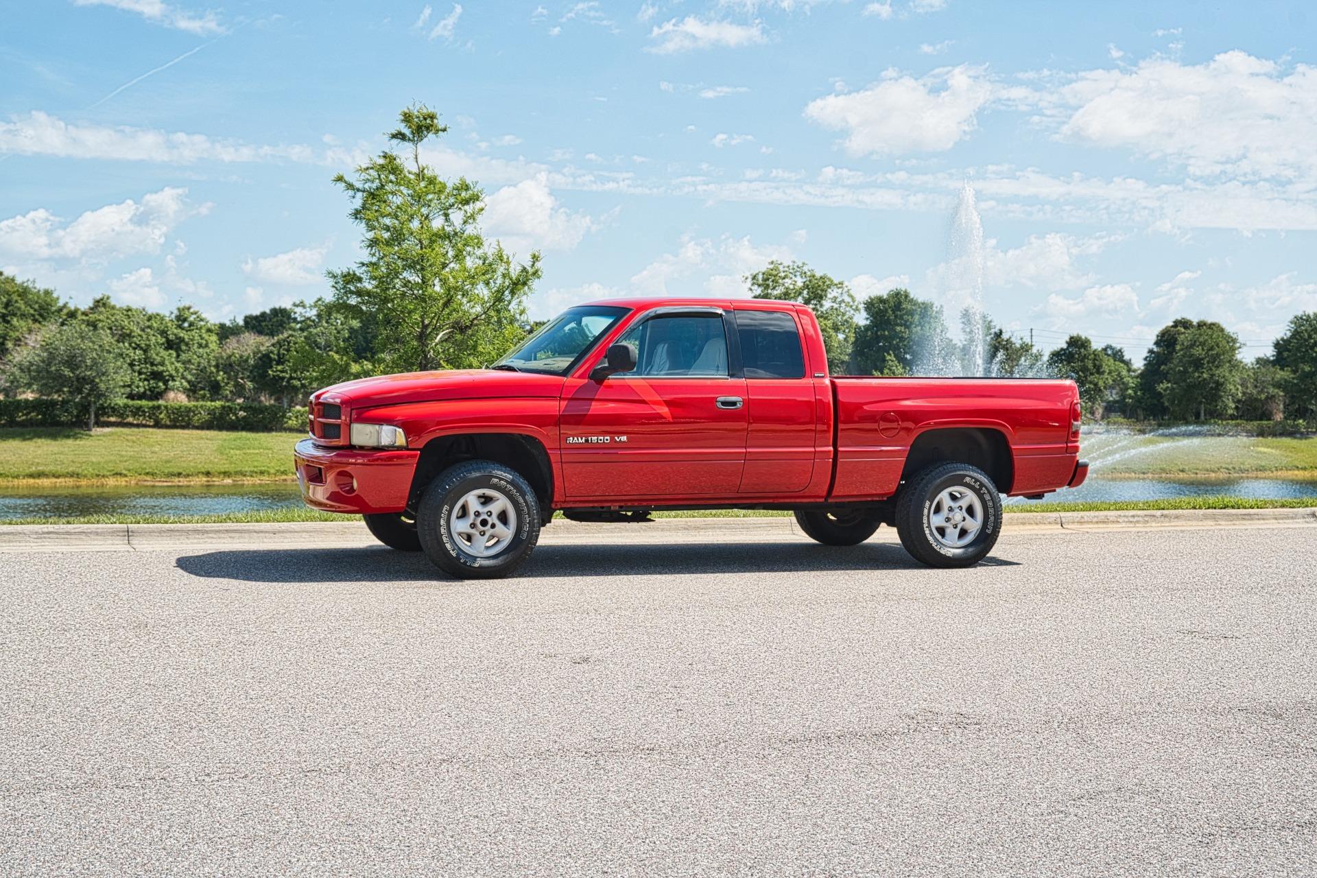 2001 Dodge RAM 1500 ST 3