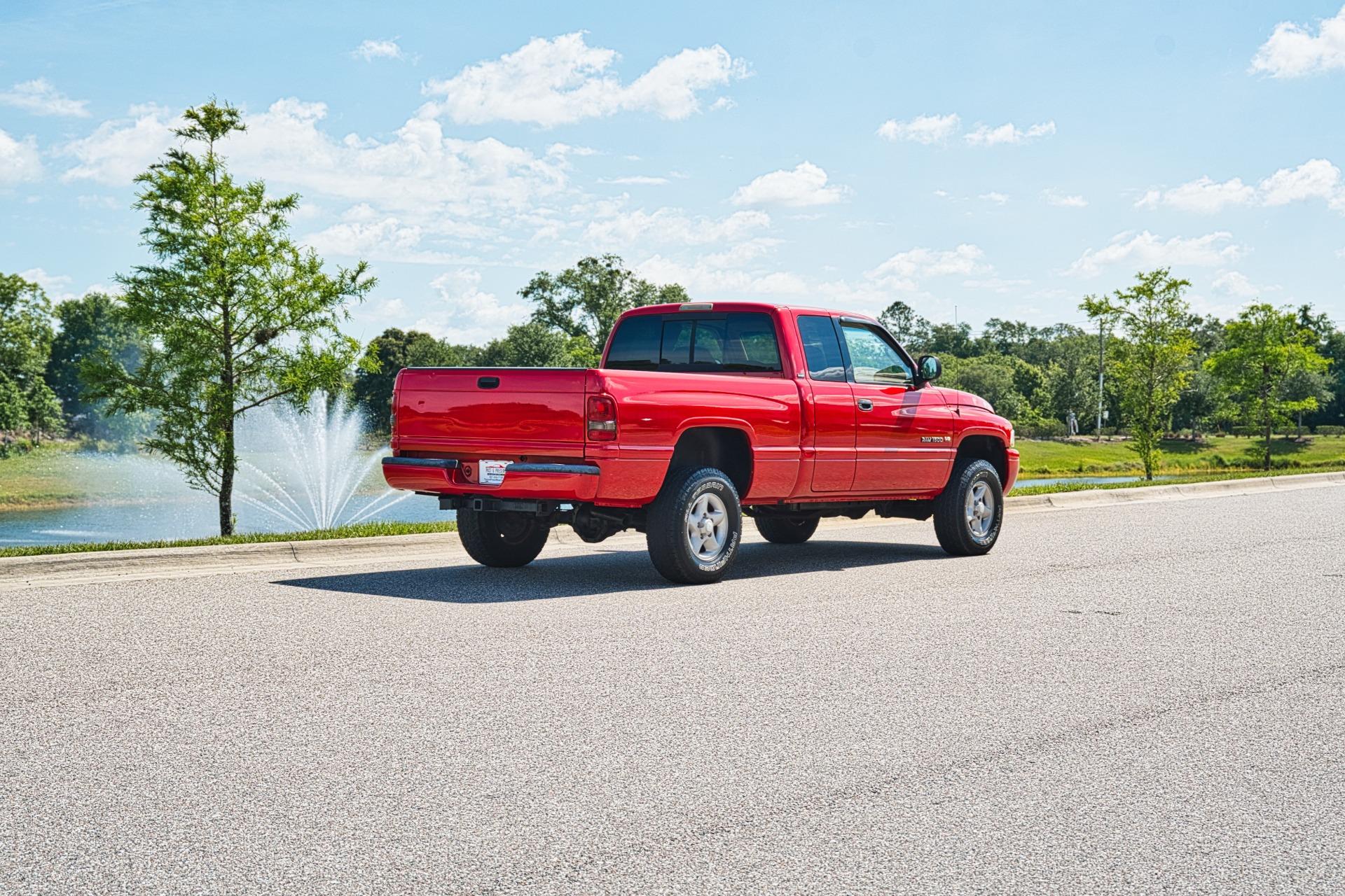2001 Dodge RAM 1500 ST 20