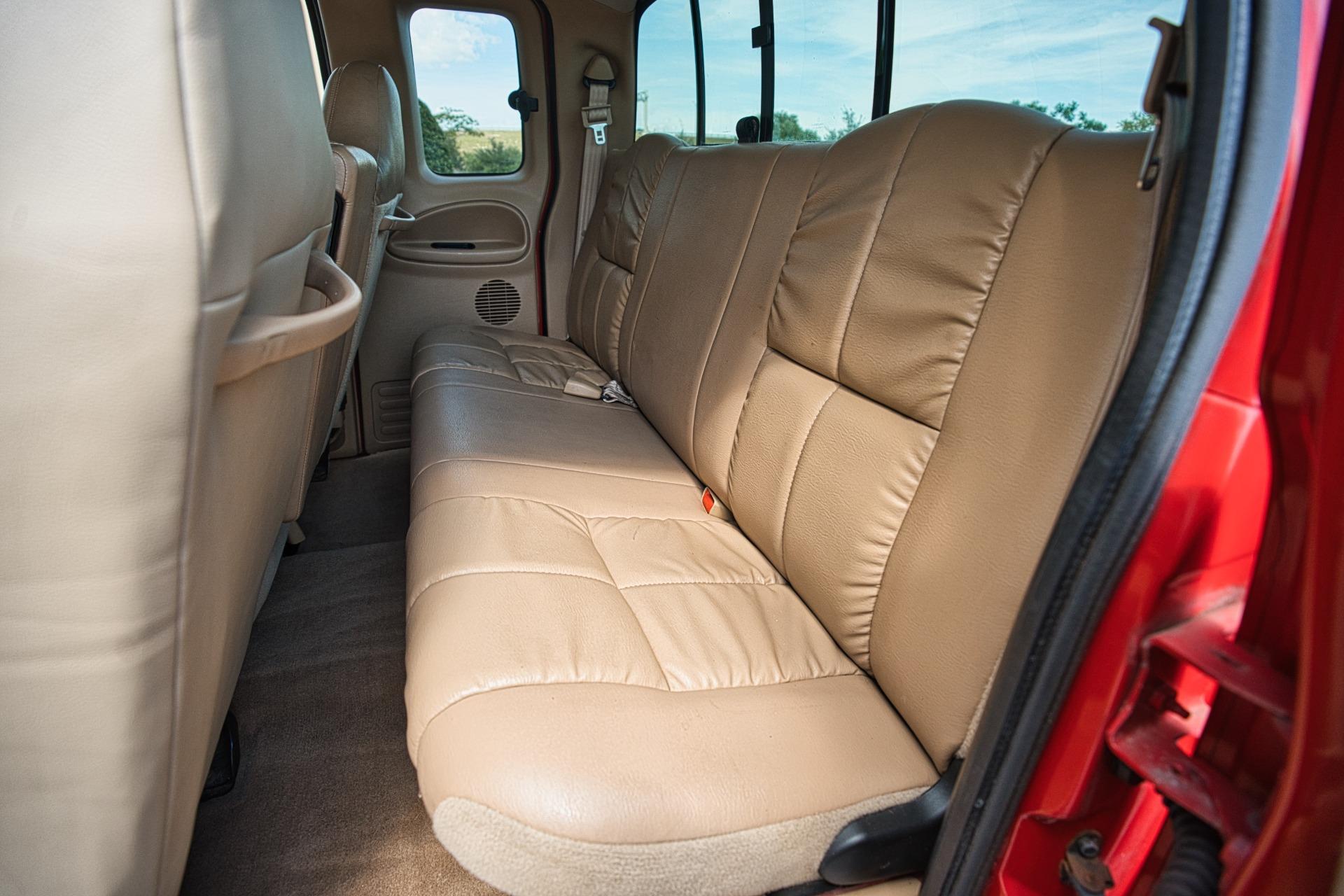 2001 Dodge RAM 1500 ST 54