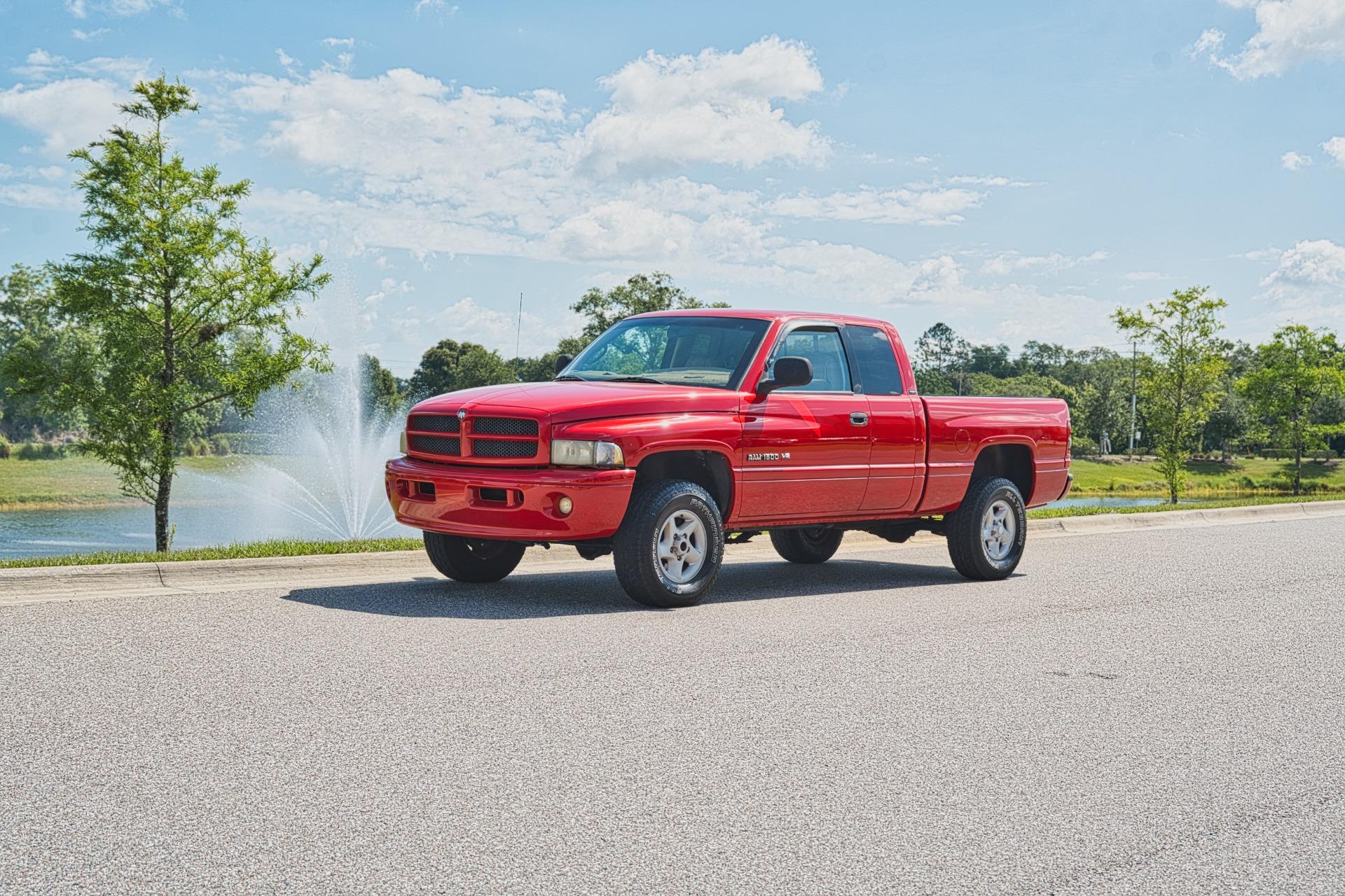 2001 Dodge RAM 1500 ST 1