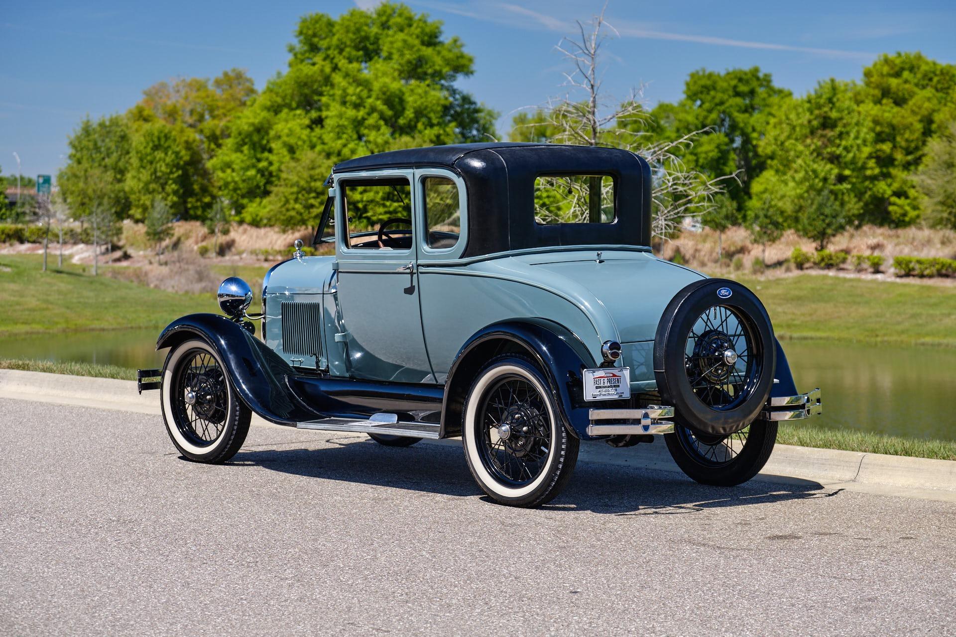1928 Ford  Model A 3
