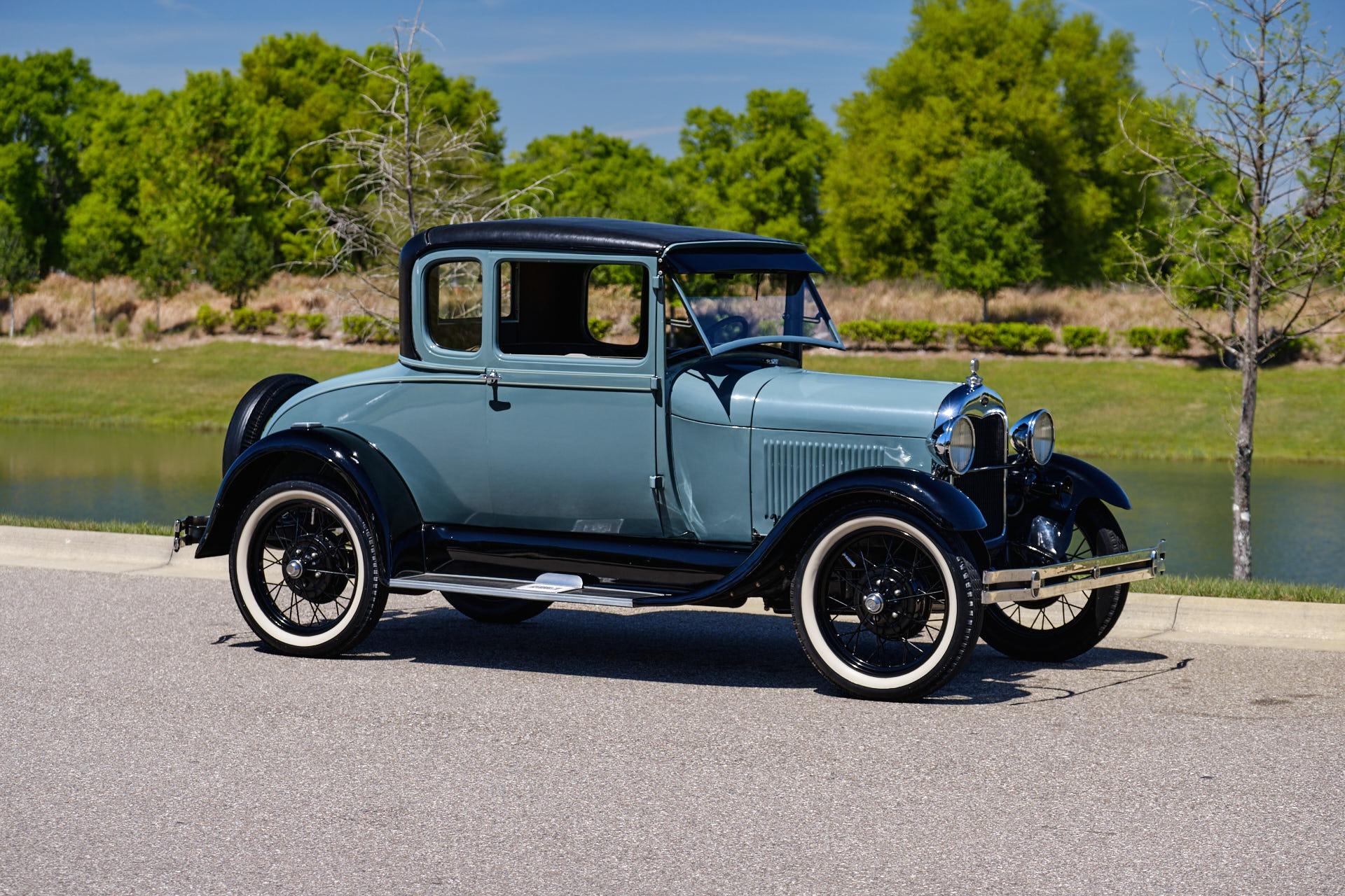 1928 Ford  Model A 98