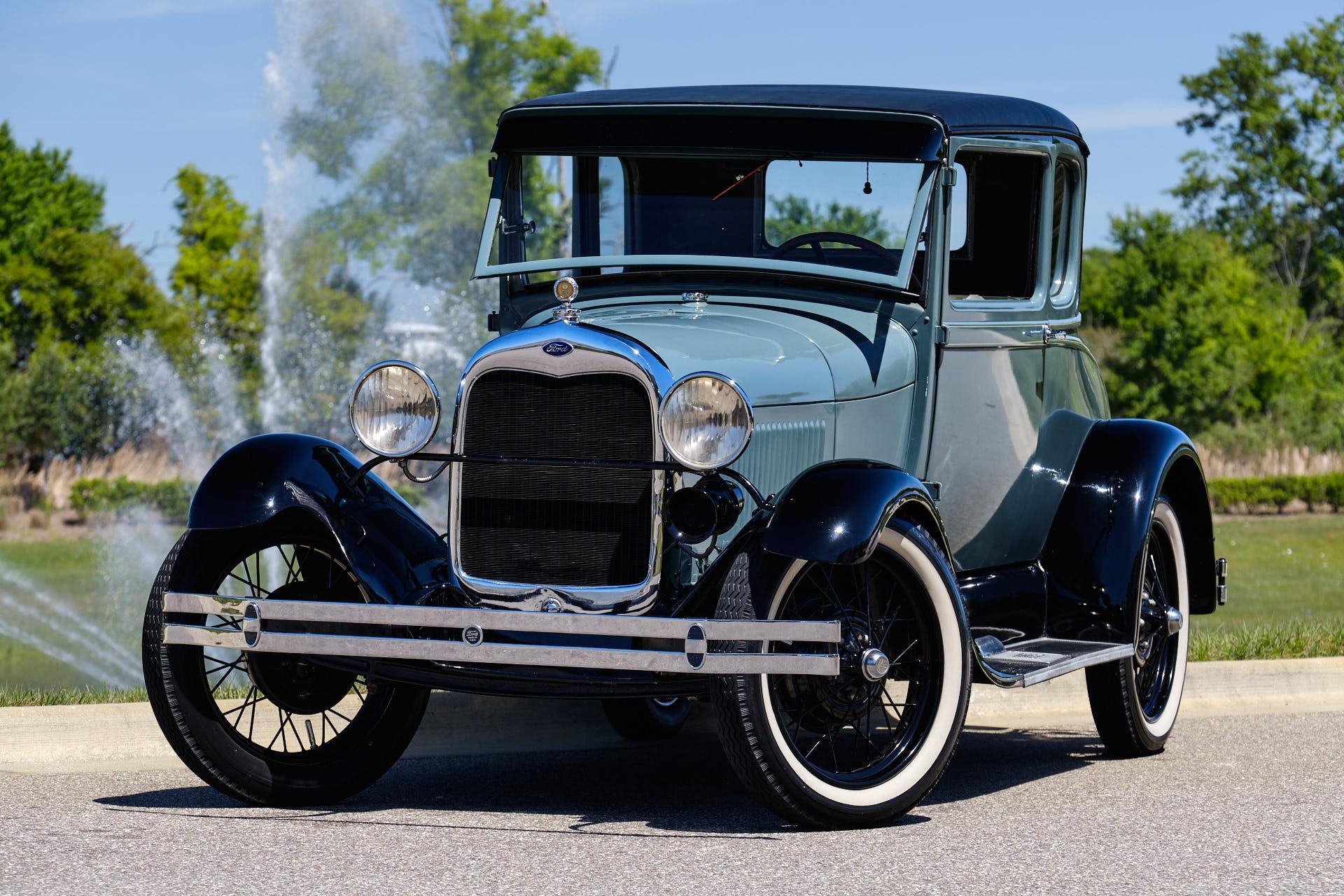 1928 Ford  Model A 55
