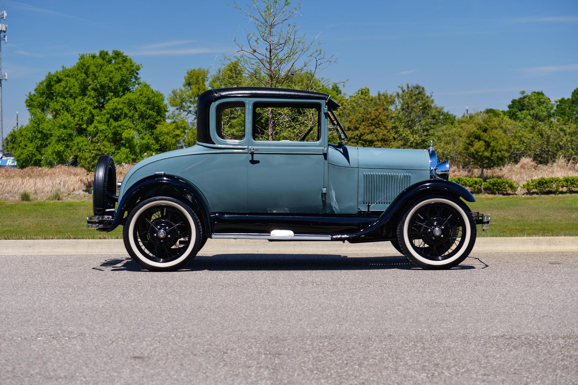 1928 Ford  Model A 96