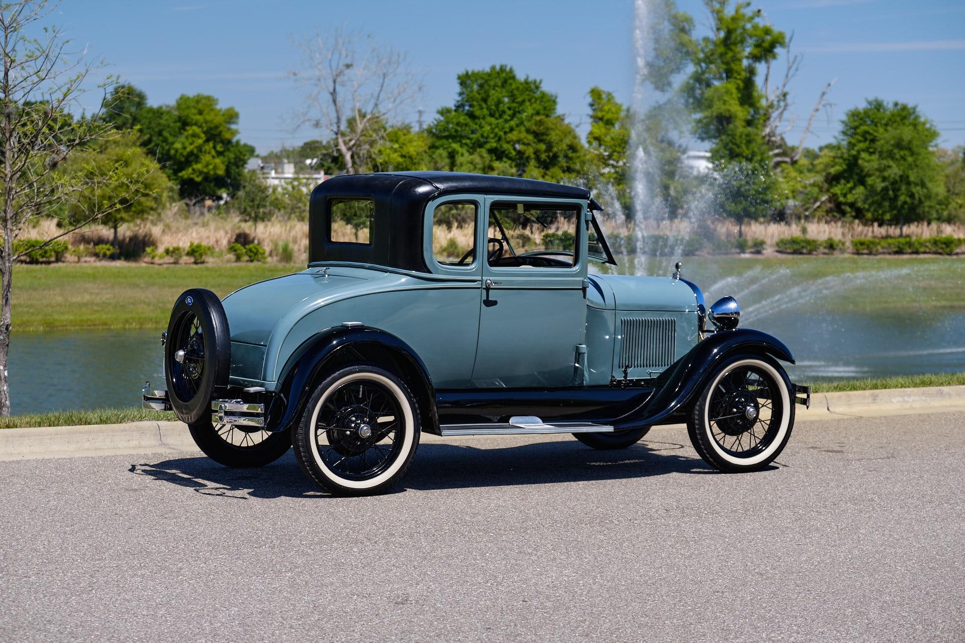 1928 Ford  Model A 94