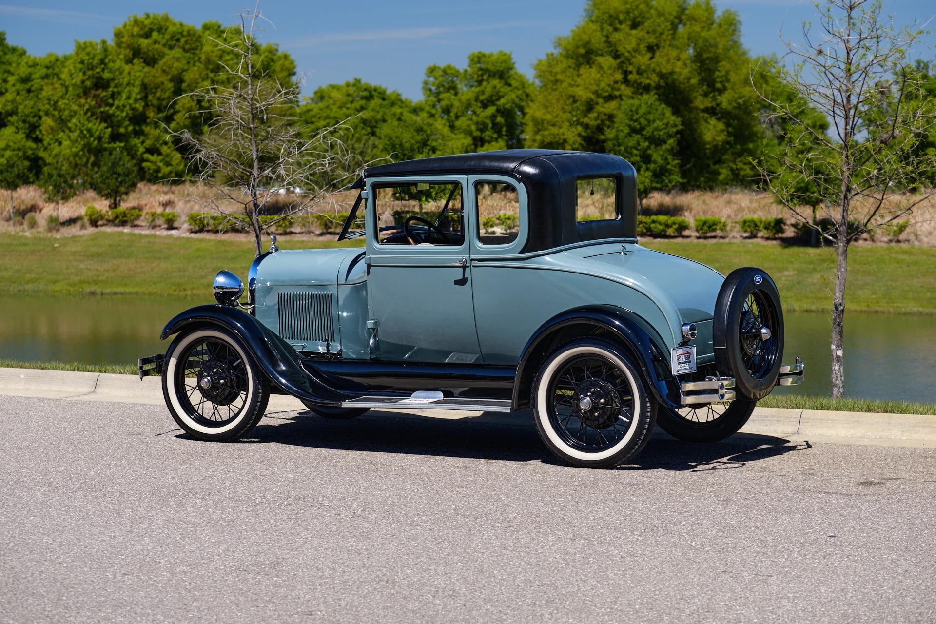 1928 Ford  Model A 81