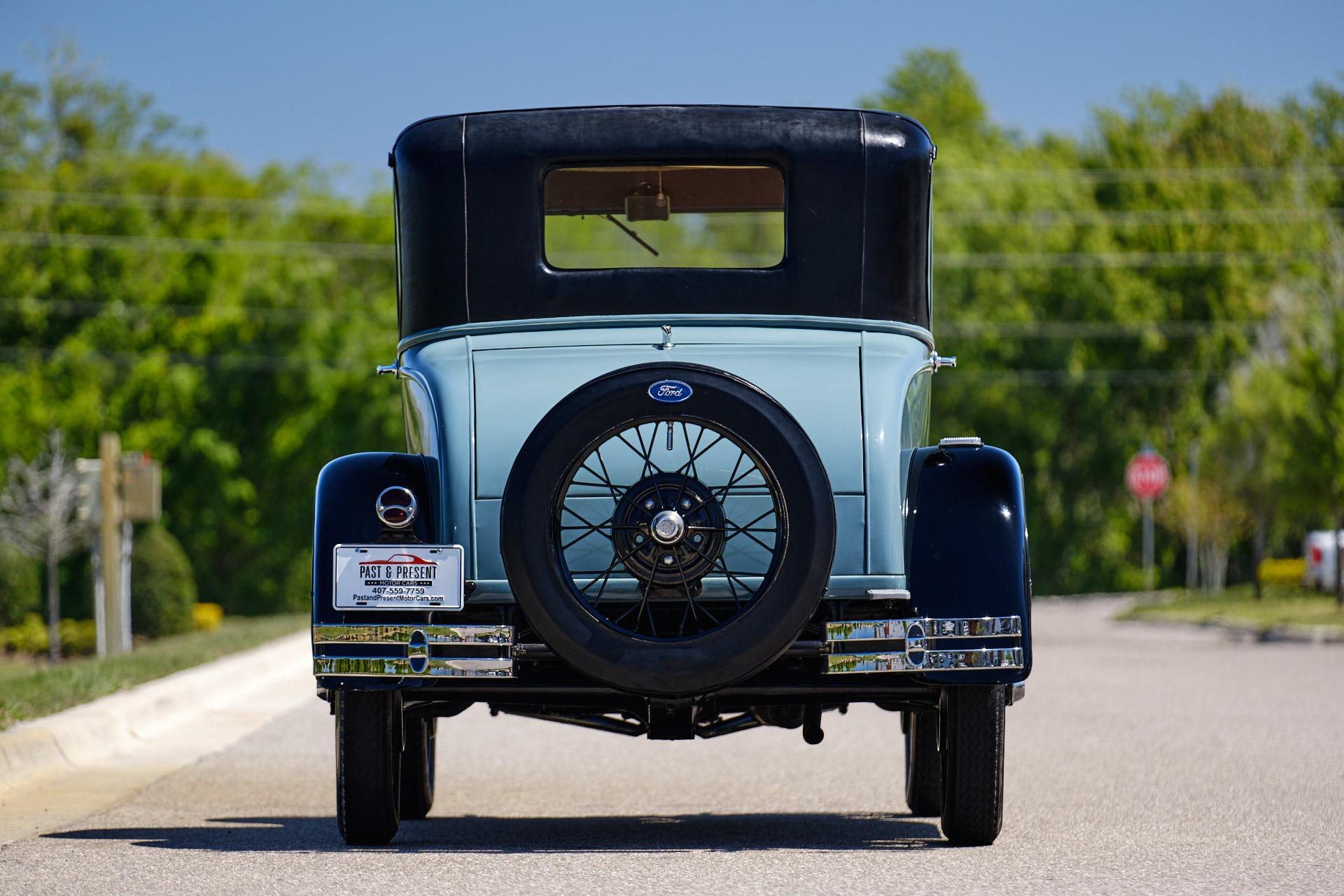 1928 Ford  Model A 4