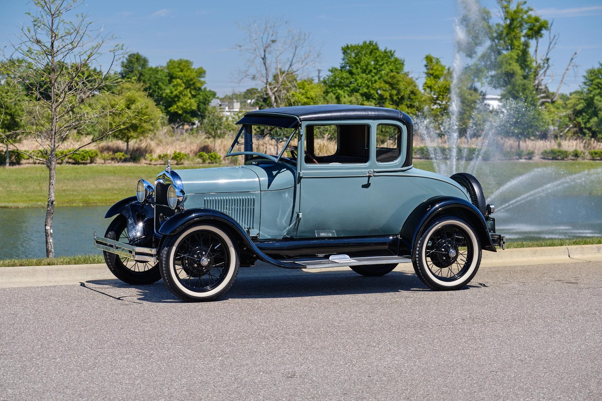 1928 Ford  Model A 103