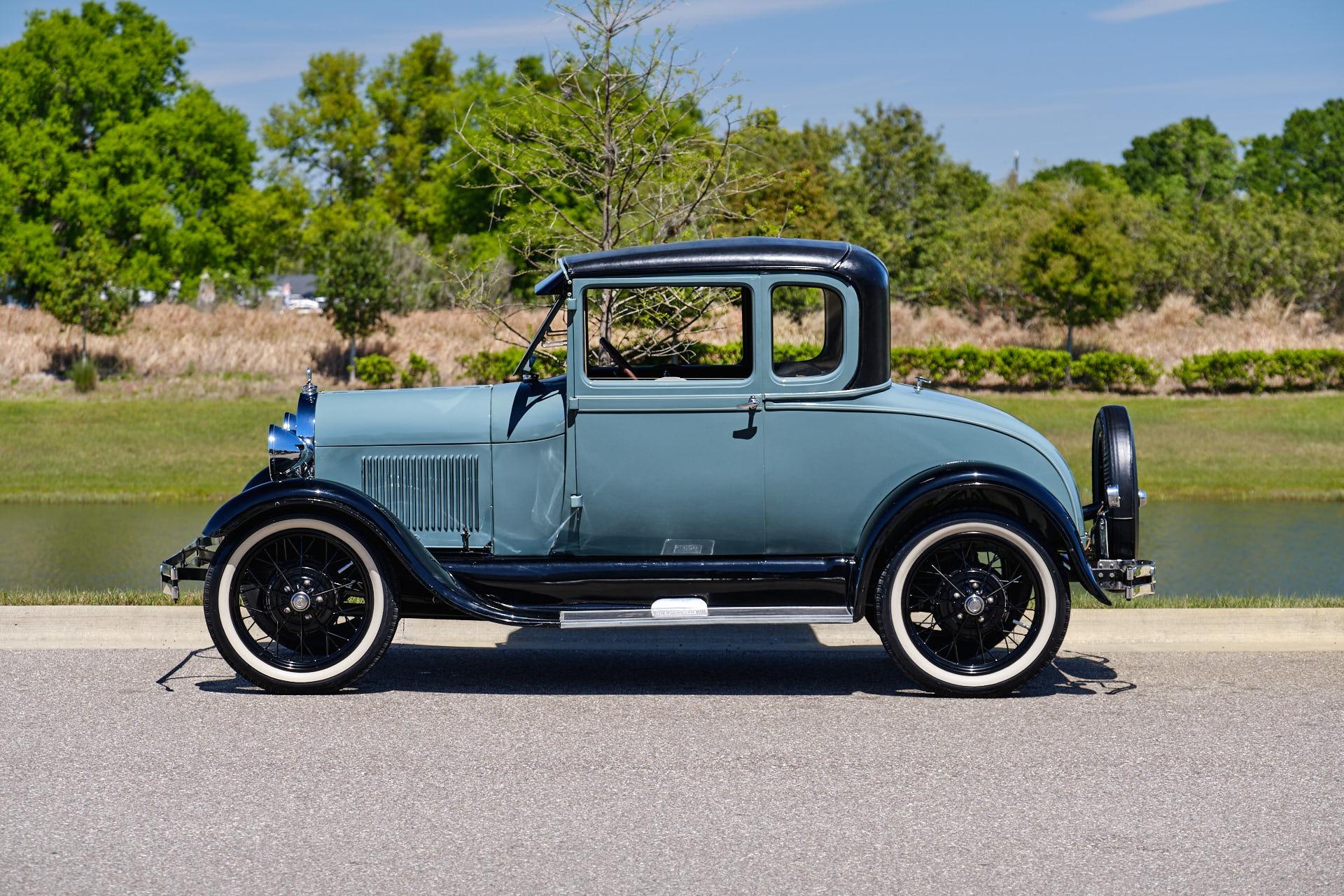 1928 Ford  Model A 79