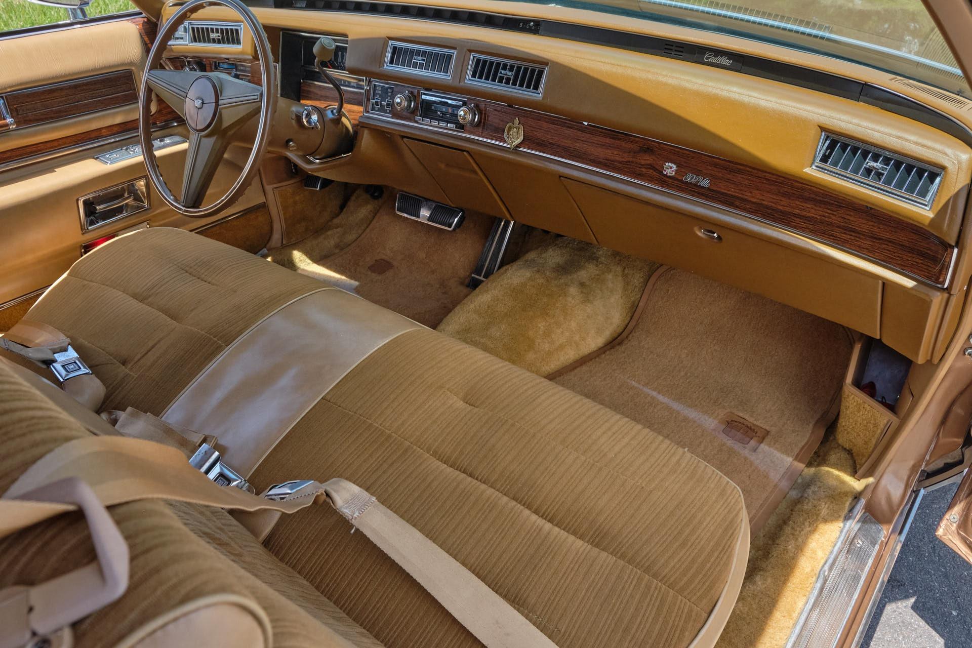 1976 Cadillac  Coupe Deville 14
