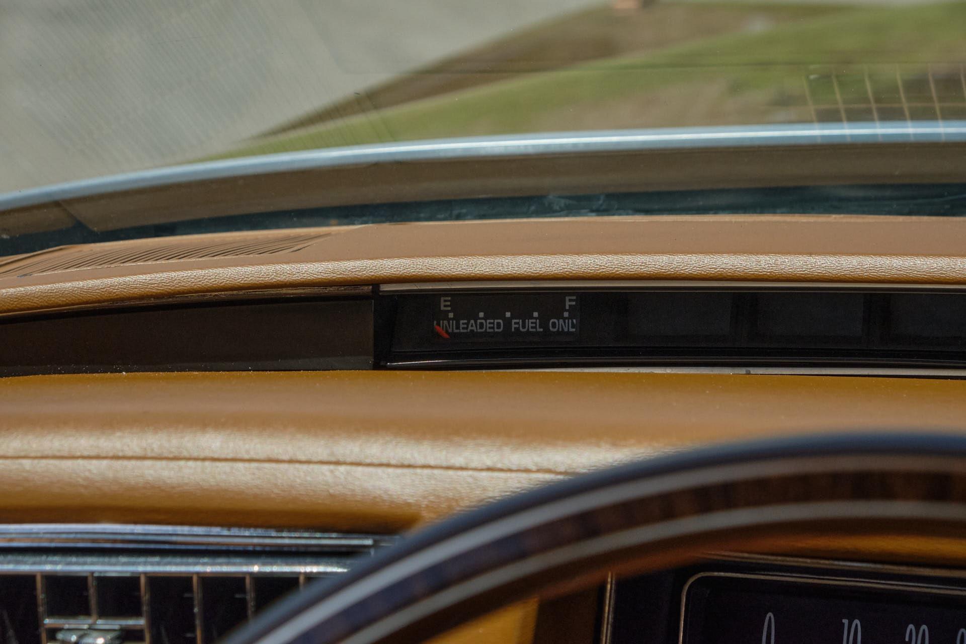 1976 Cadillac  Coupe Deville 44