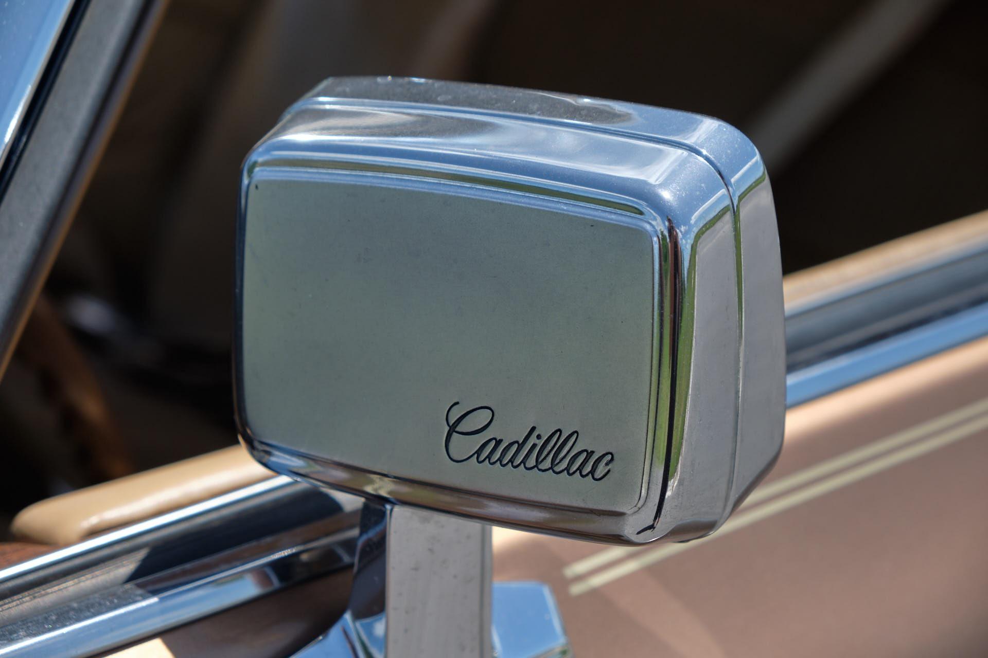 1976 Cadillac  Coupe Deville 85