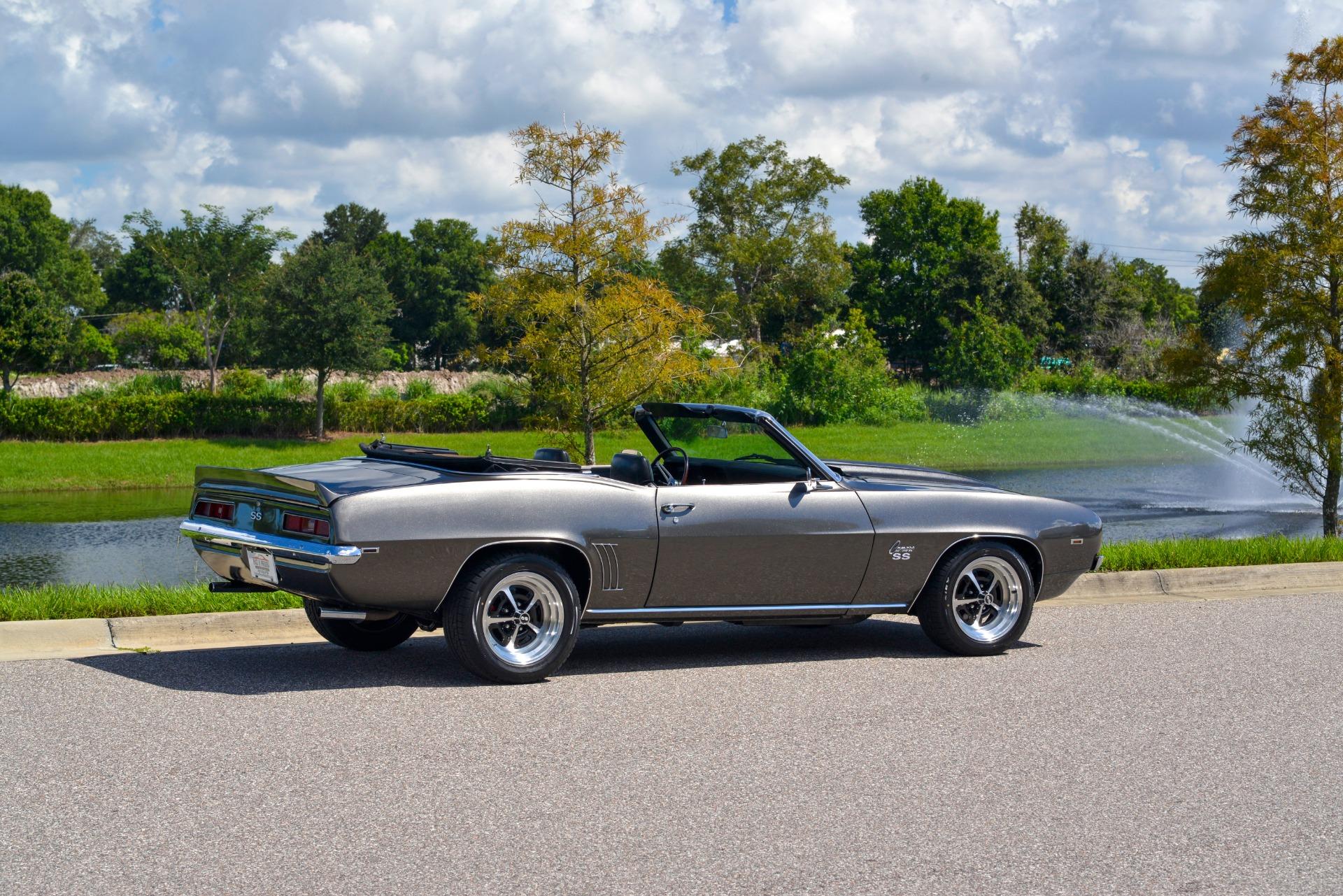 1969 Chevrolet Camaro SS 44