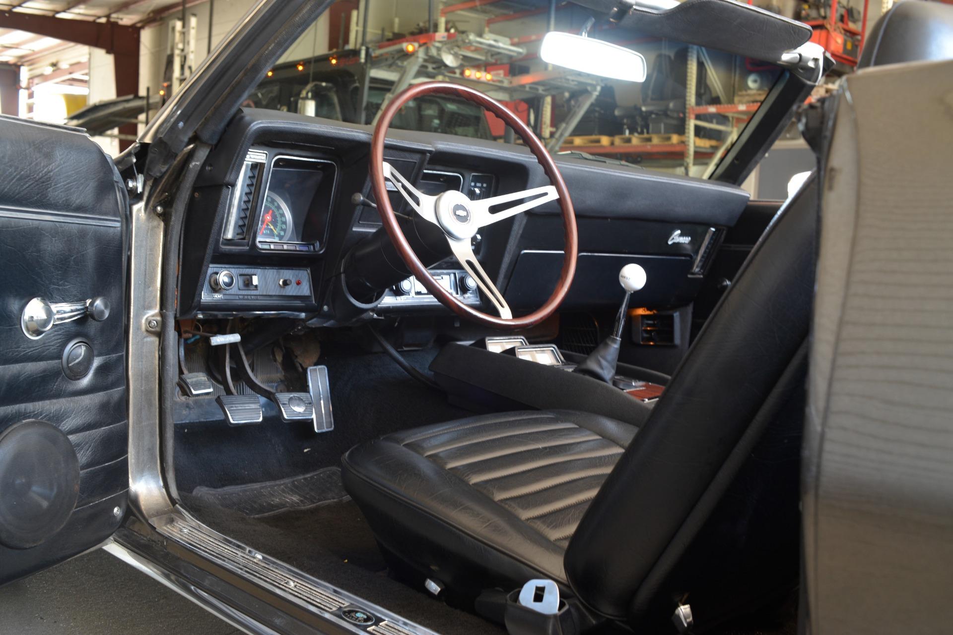 1969 Chevrolet Camaro SS 12