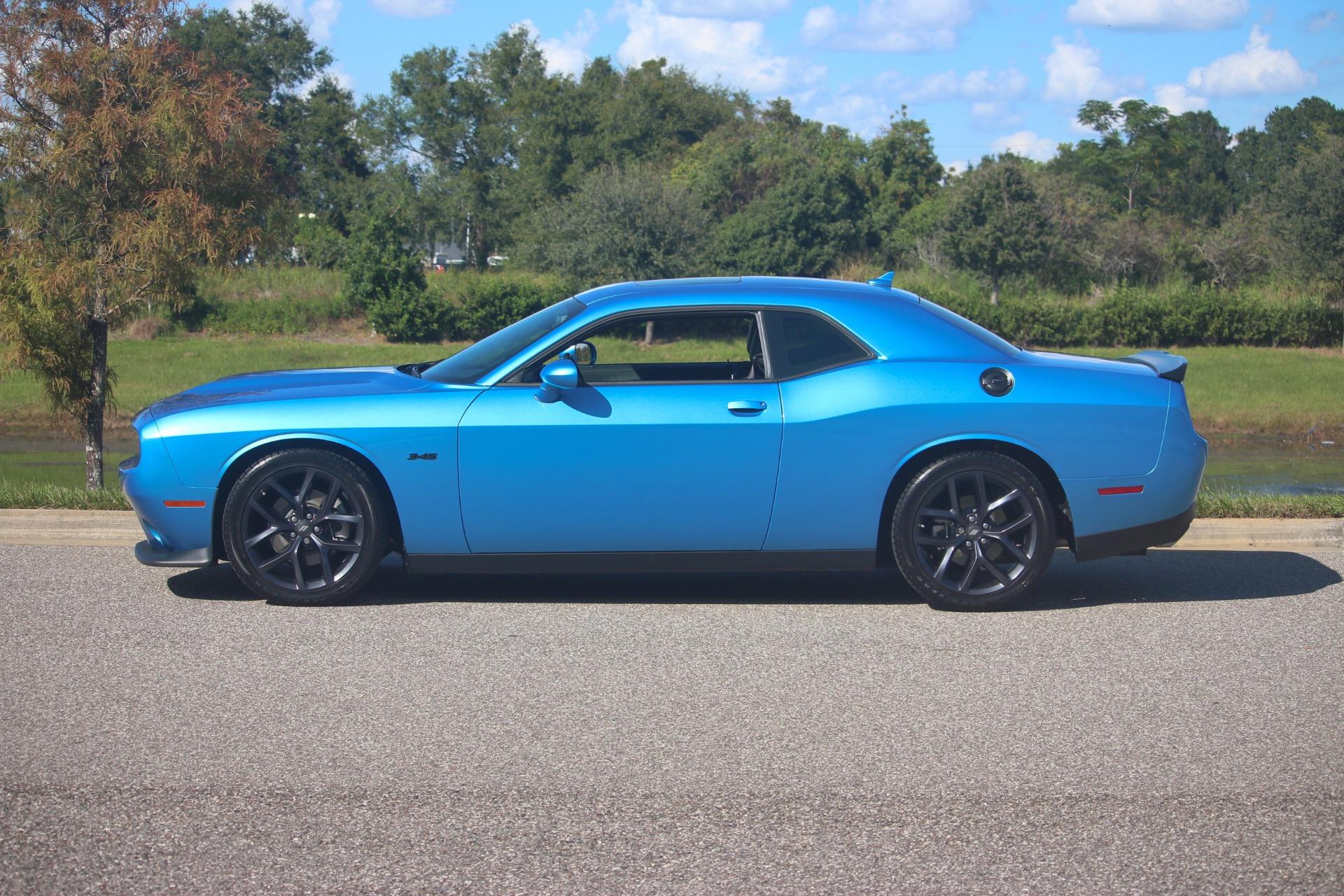 2023 Dodge Challenger 2