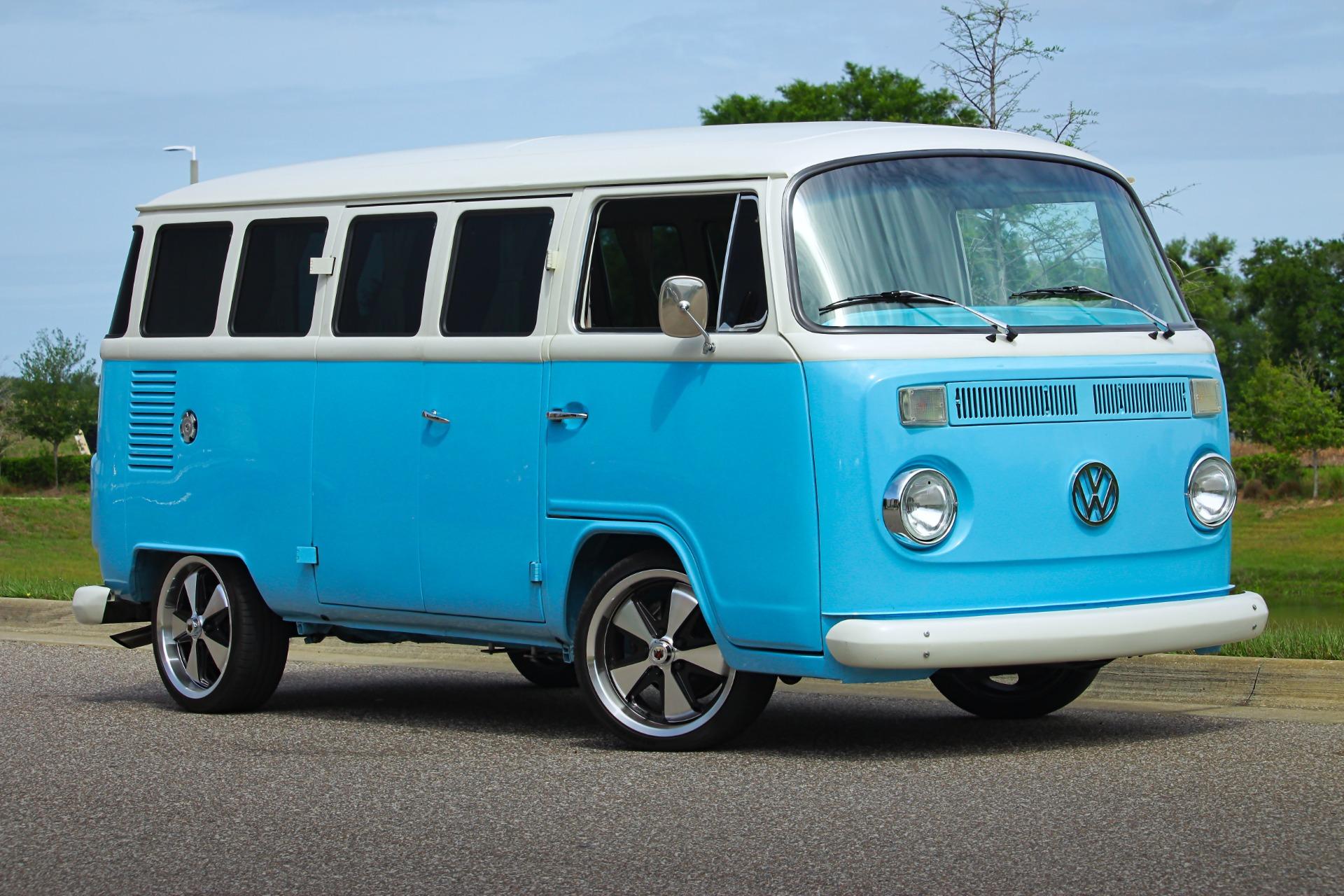 1995 Volkswagen Bus 44