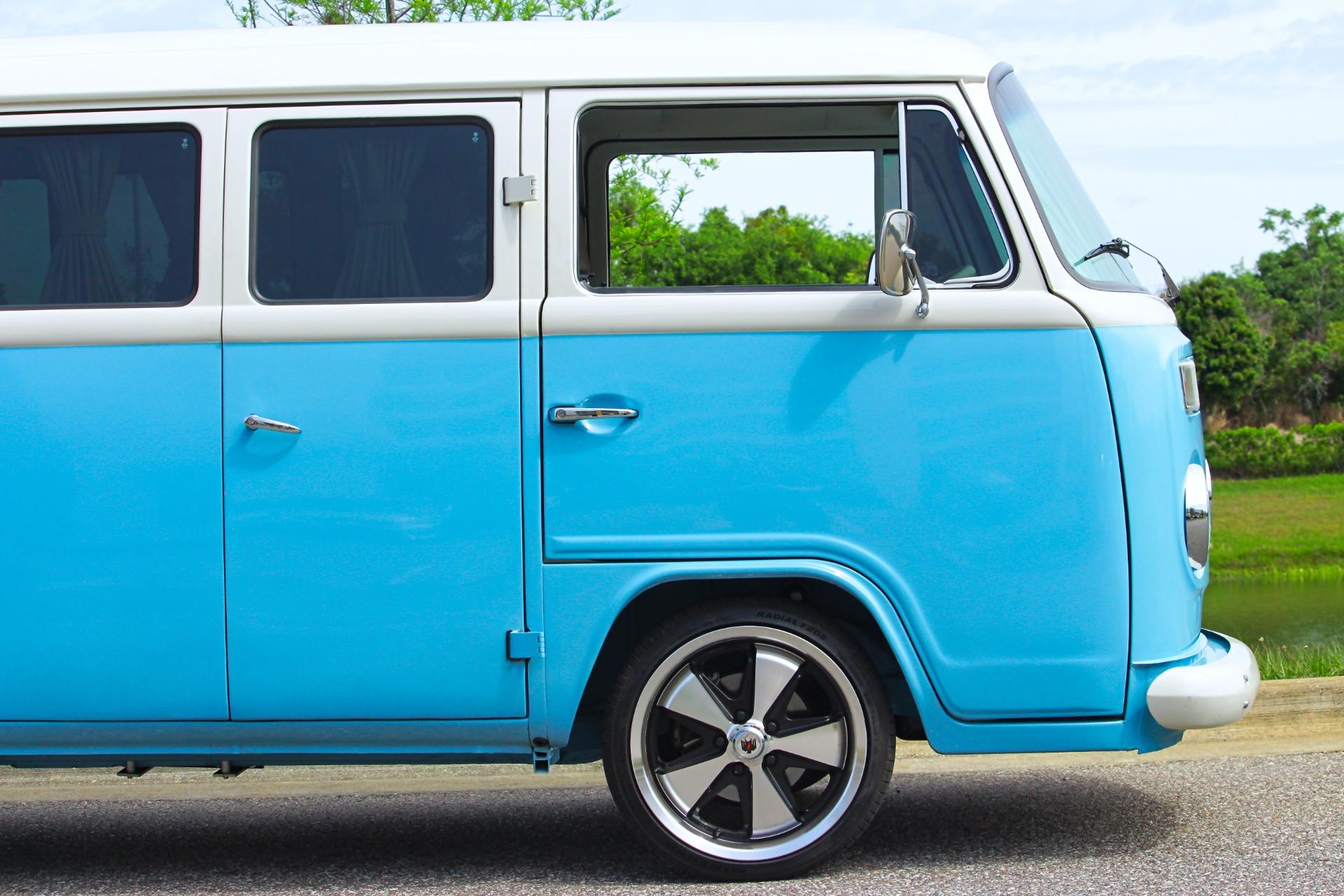 1995 Volkswagen Bus 40