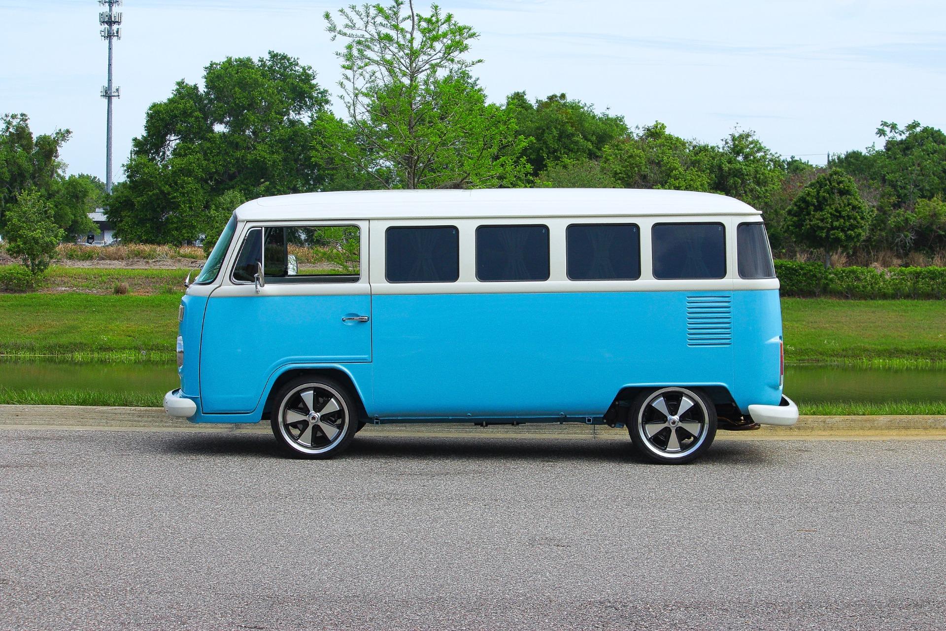 1995 Volkswagen Bus 15