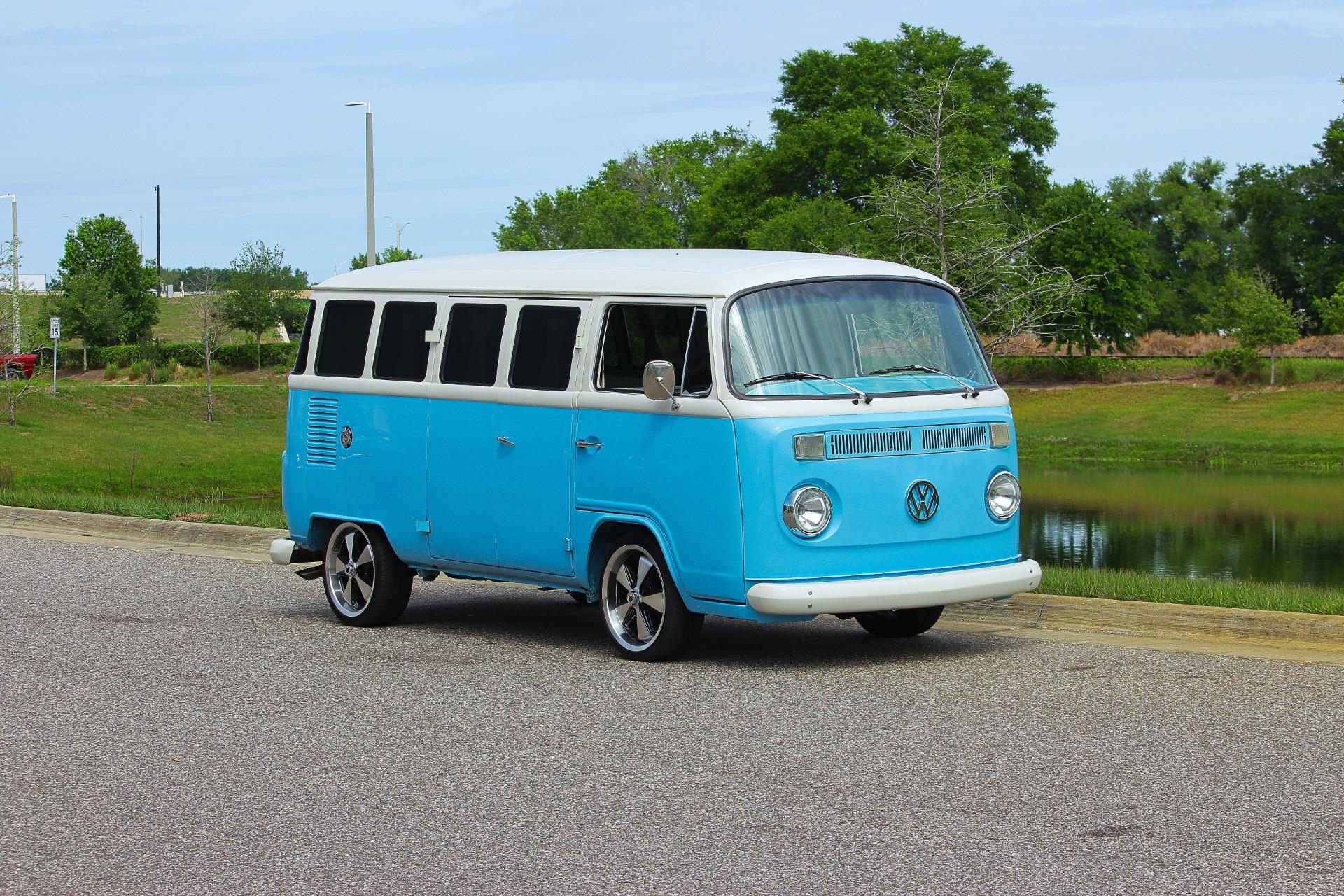 1995 Volkswagen Bus 7