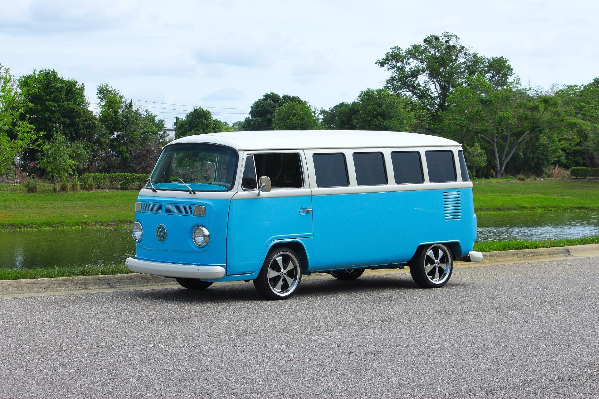 1995 Volkswagen Bus 17