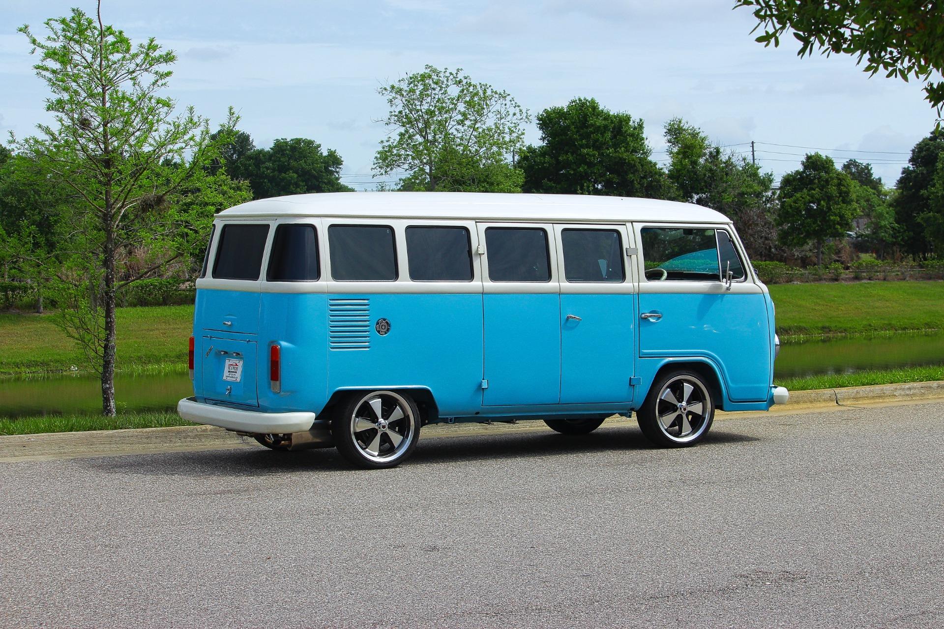 1995 Volkswagen Bus 31