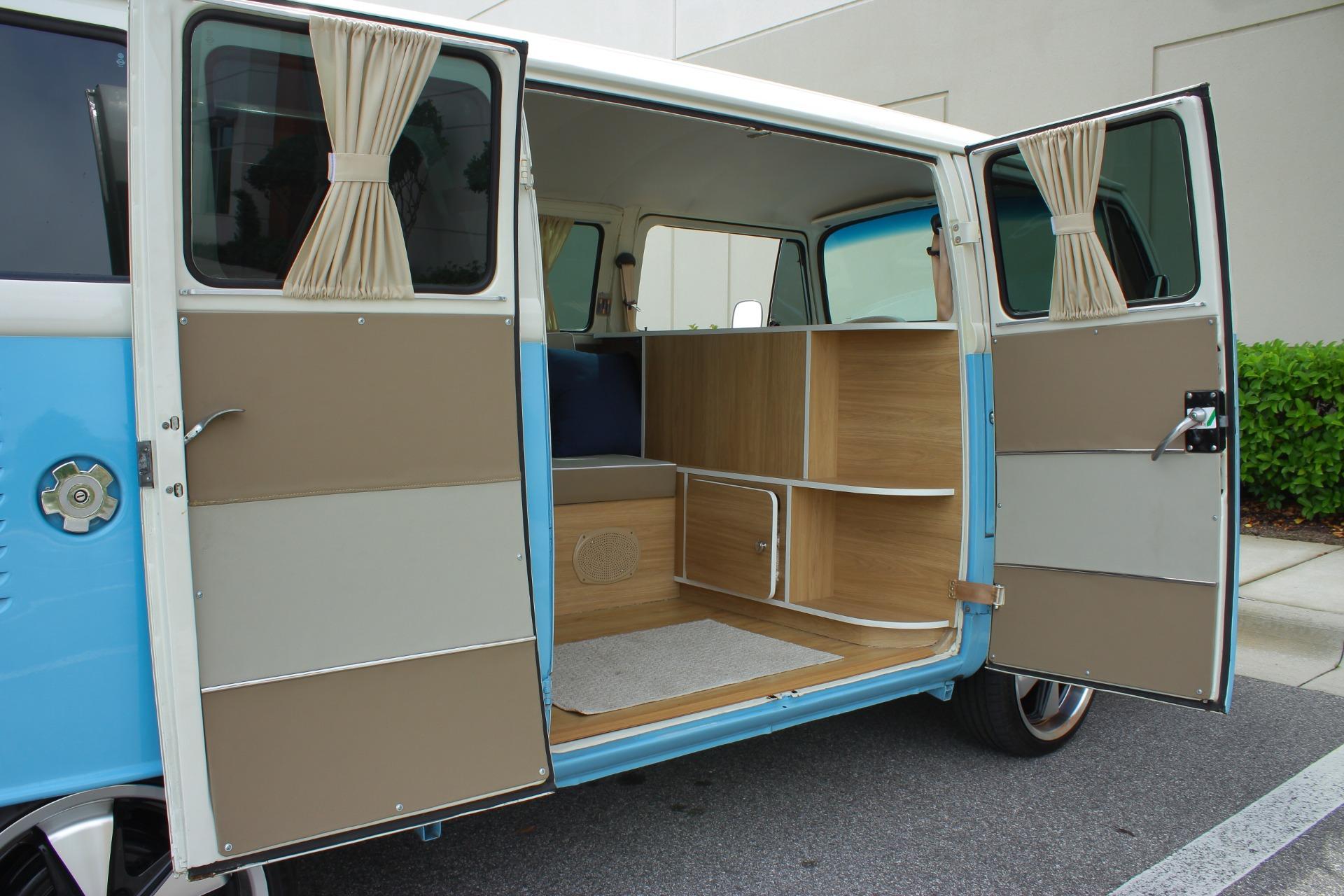 1995 Volkswagen Bus 70