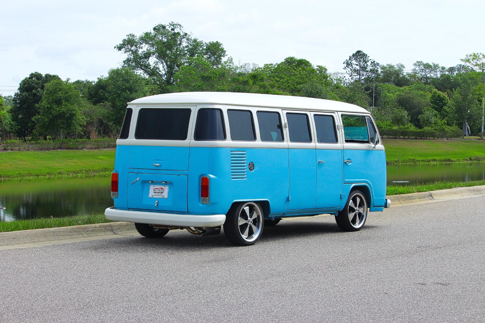 1995 Volkswagen Bus 5