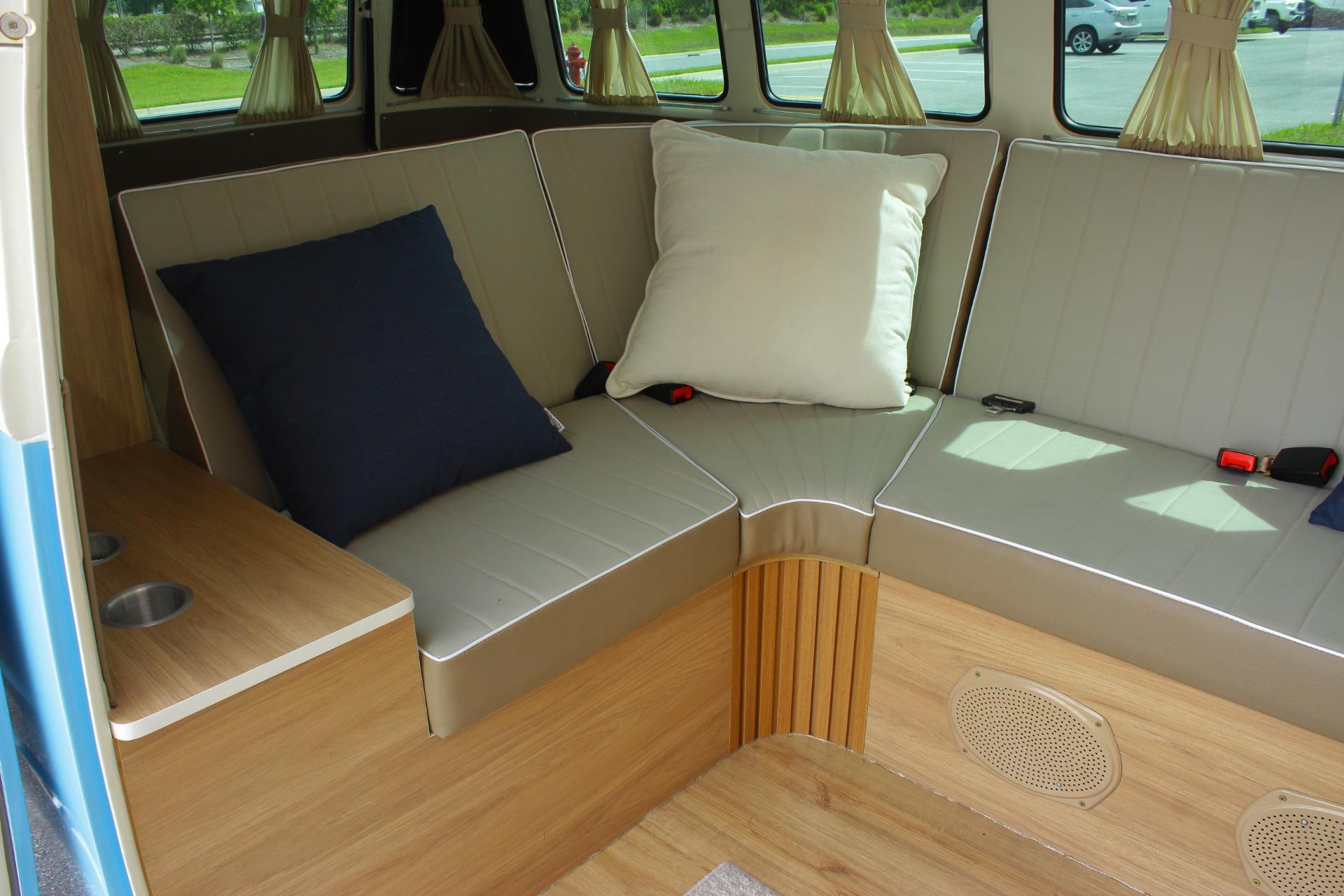1995 Volkswagen Bus 72