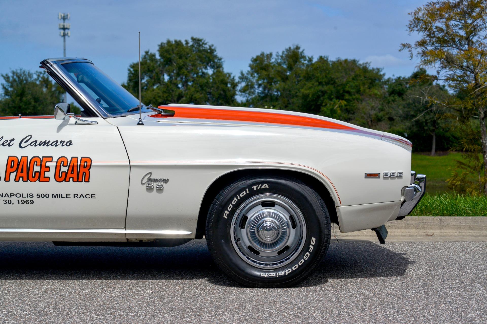 1969 Chevrolet Camaro RS/SS 56