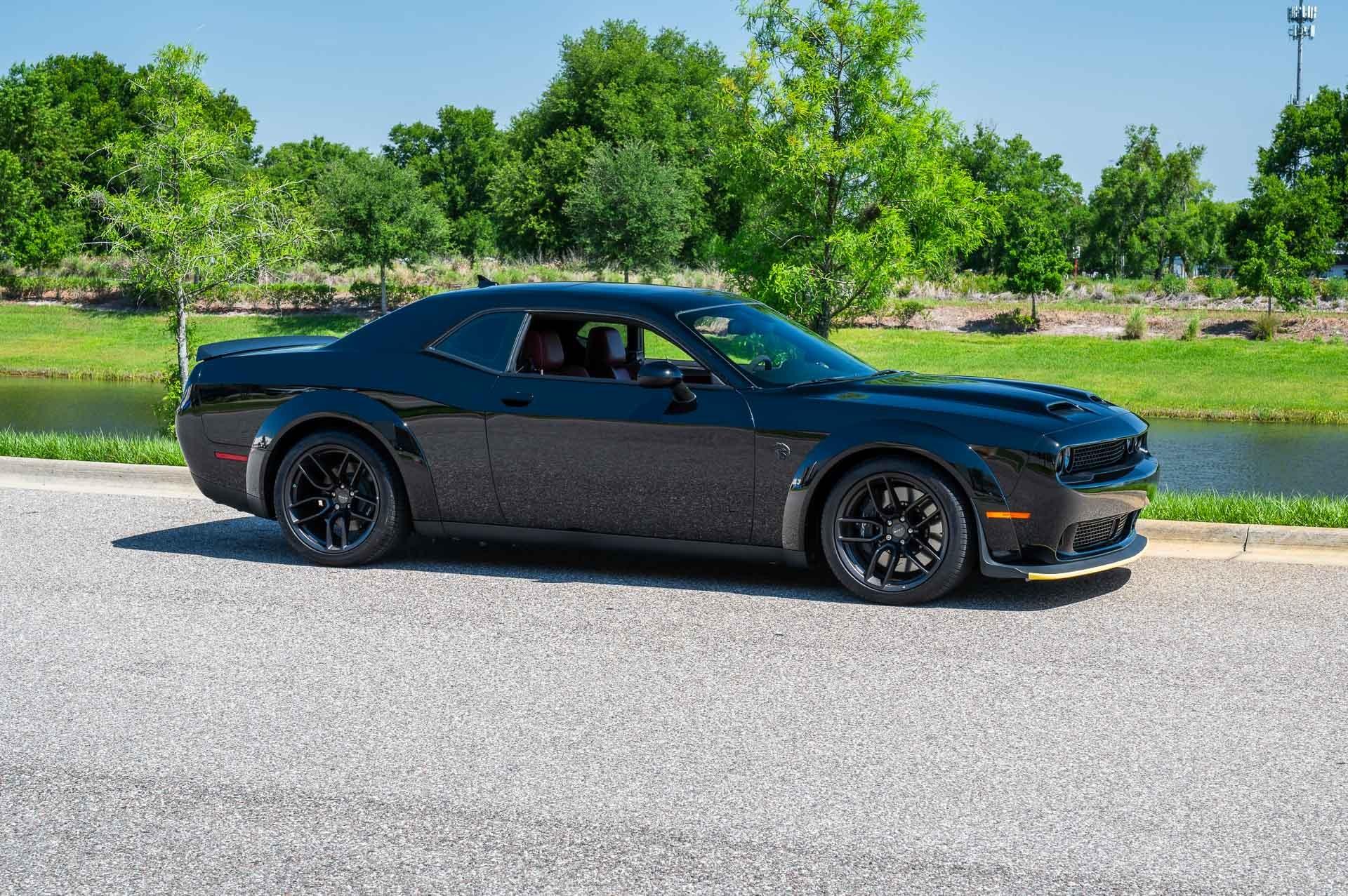 2023 Dodge Challenger 35