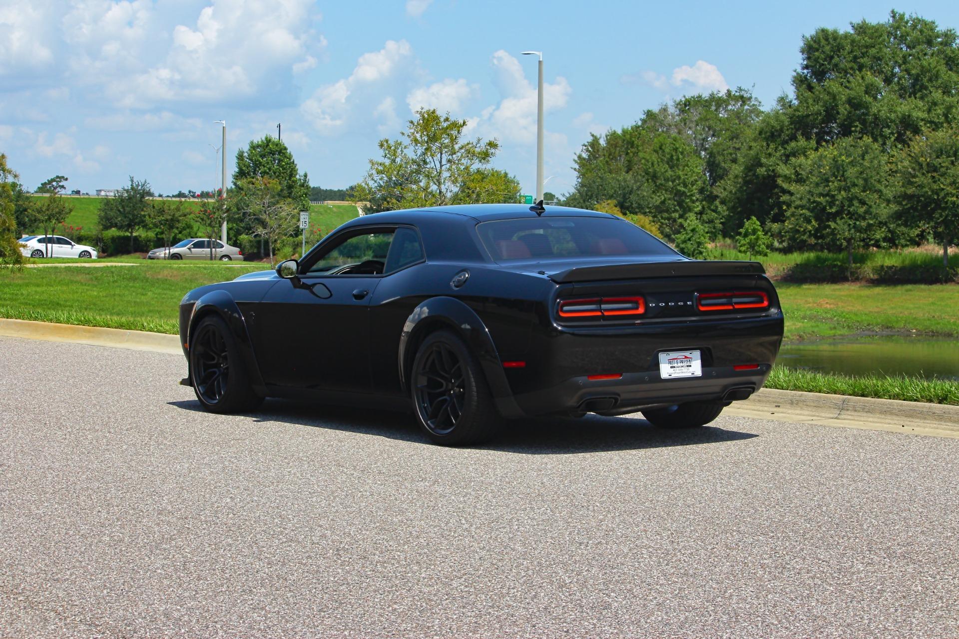 2023 Dodge Challenger 3