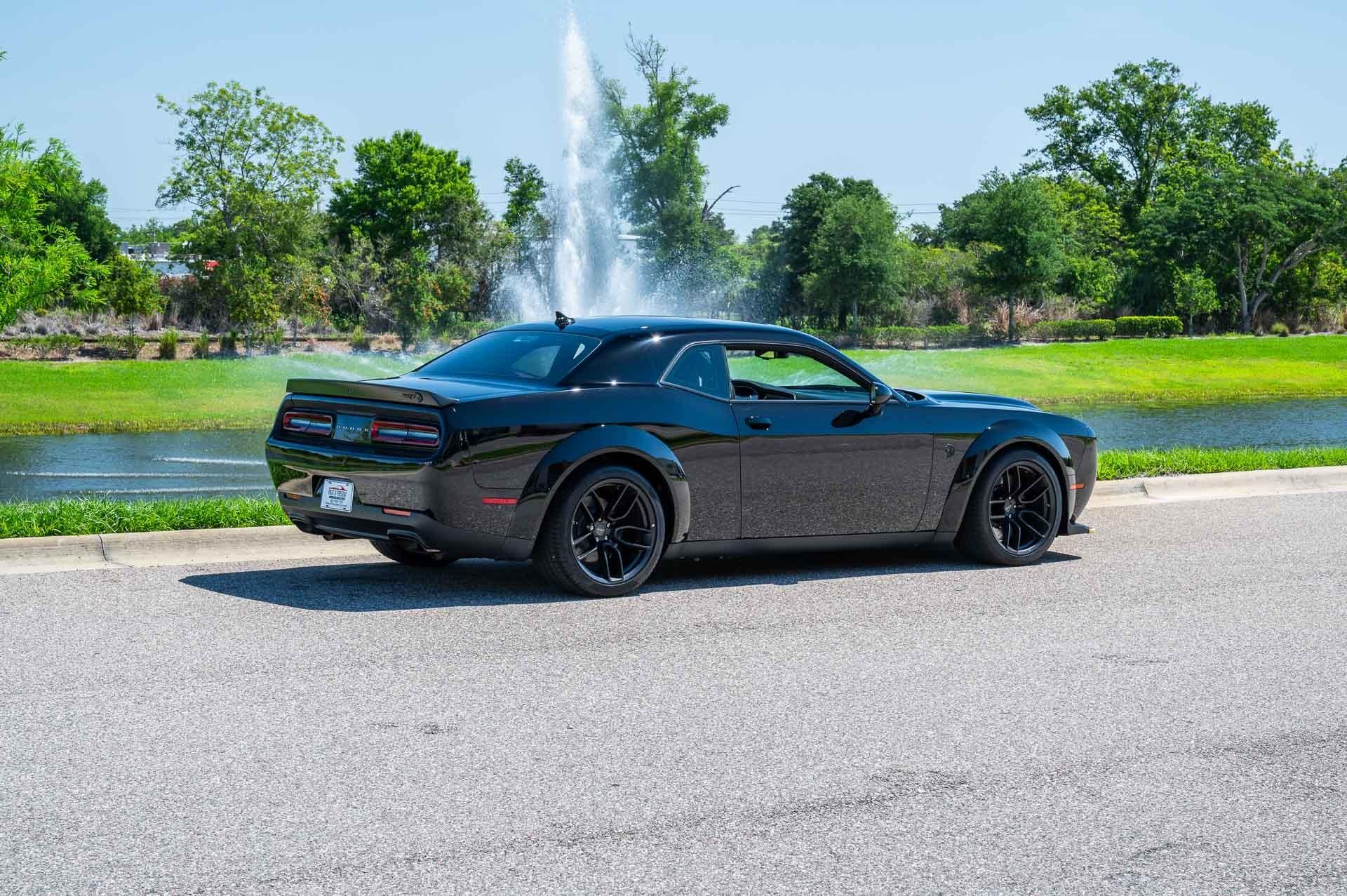 2023 Dodge Challenger 32